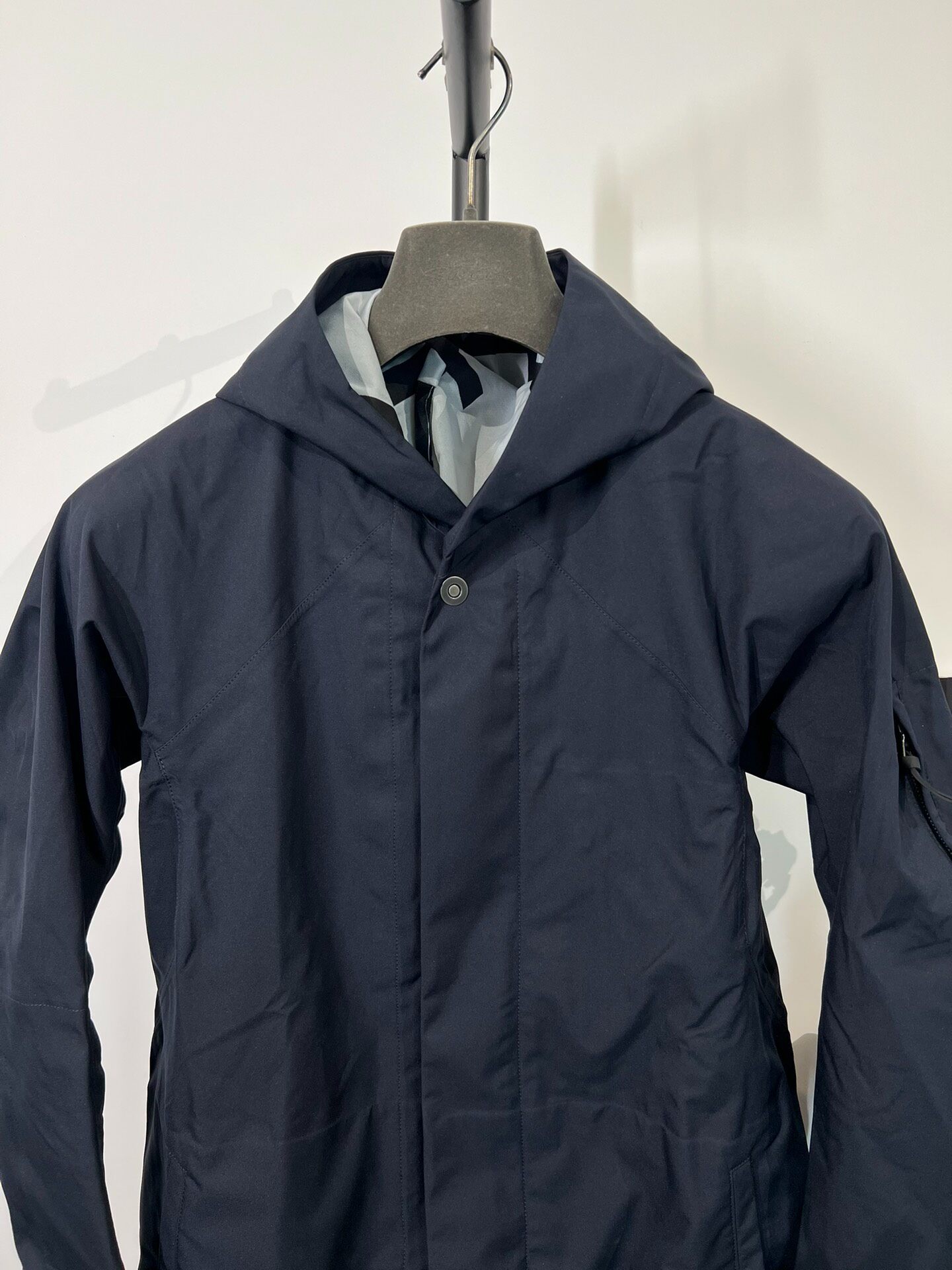 11by Boris Bidjan Saberi Technical Jacket — detail