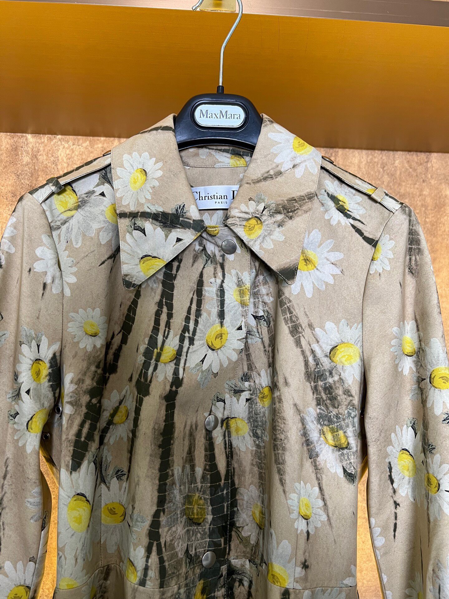 Dior Beige Daisy Print Trench Coat — detail
