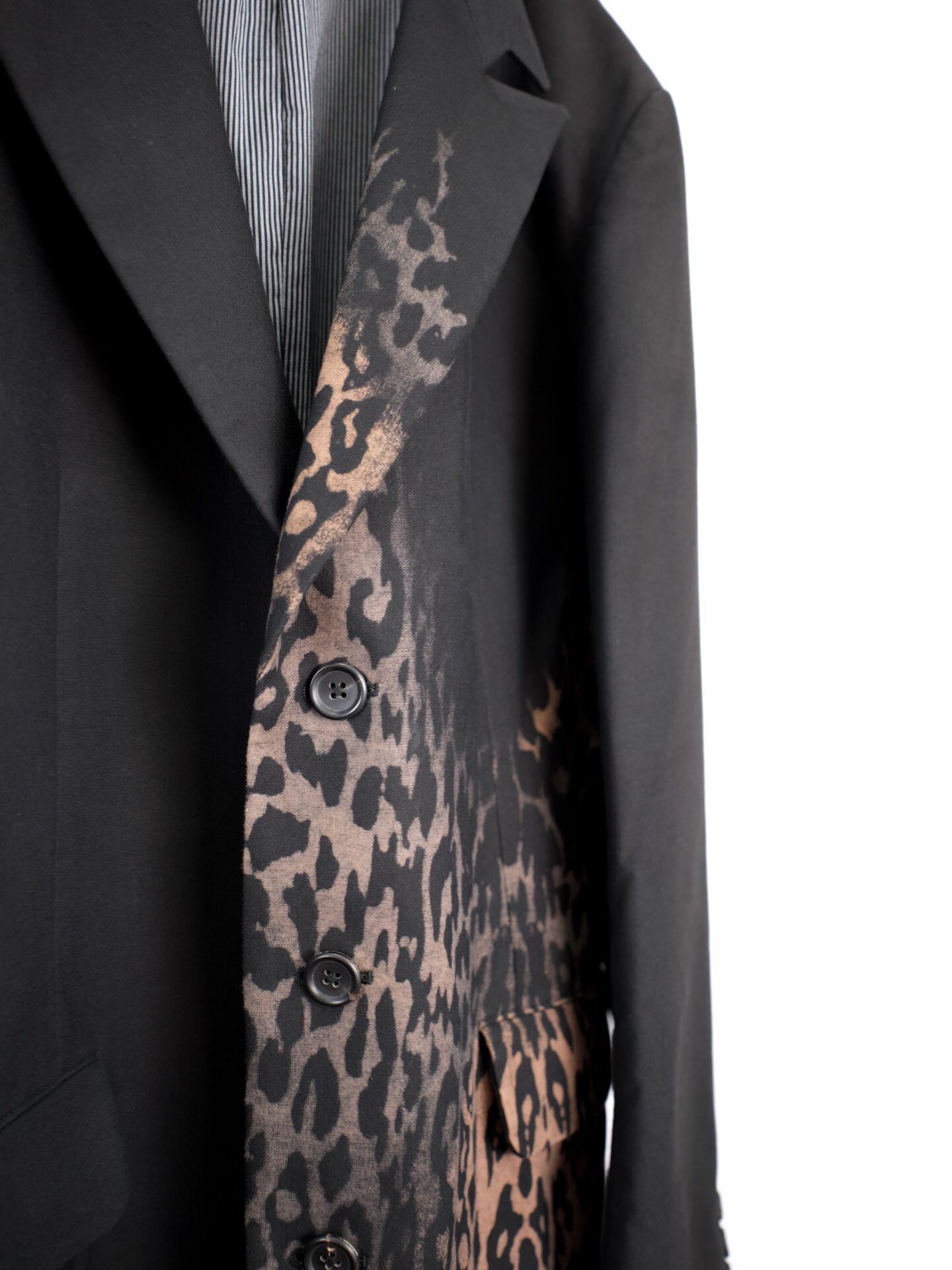 Yohji Yamamoto 22AW Tea Leopard Blazer — label
