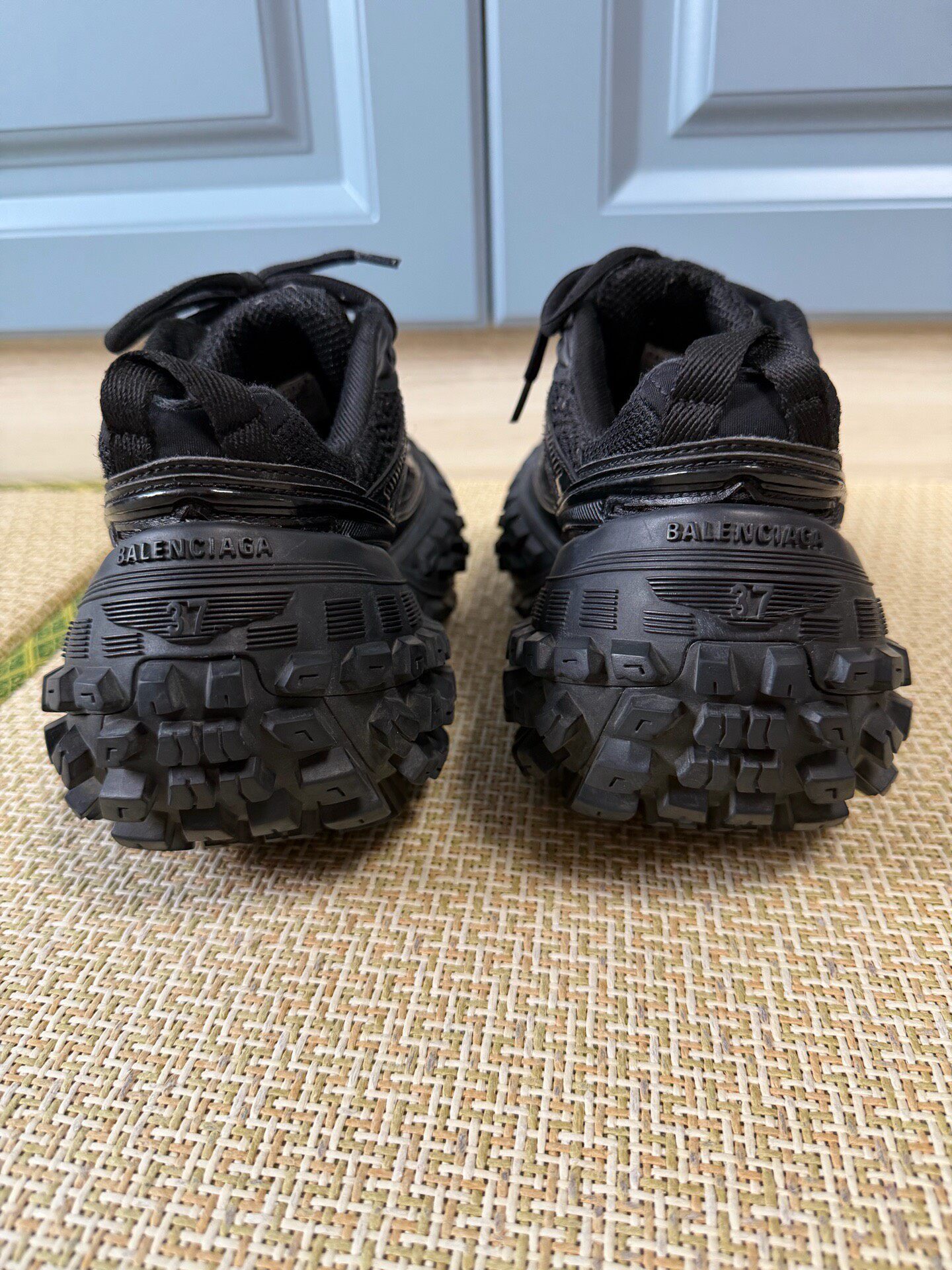 Balenciaga Defender Black Chunky Sneakers — label