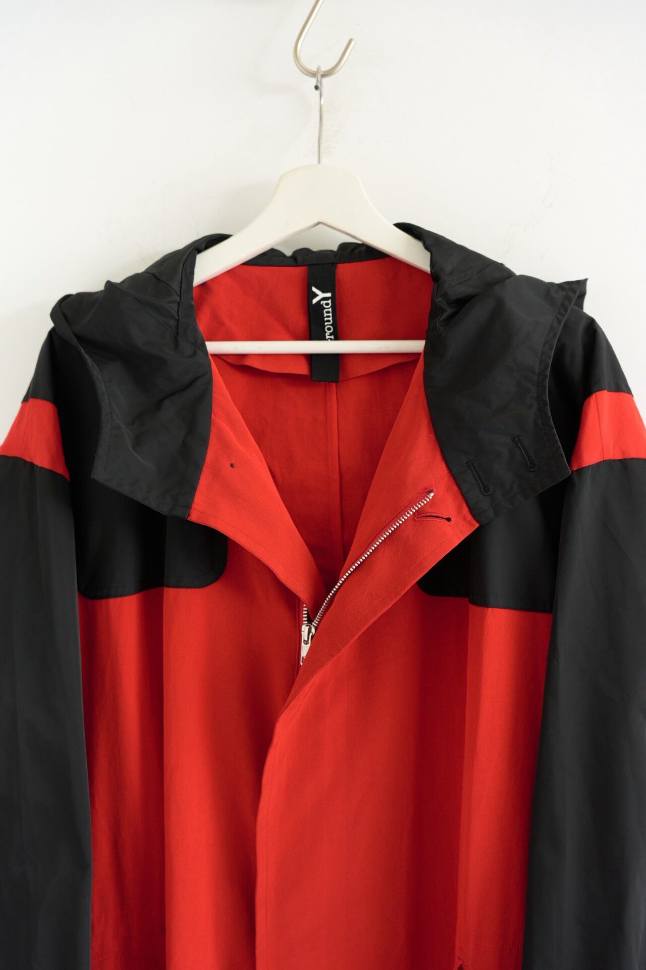 Yohji Yamamoto 22AW Red Black Firefighter Coat — detail