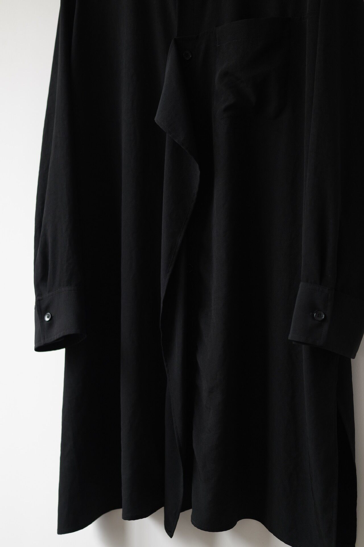 Yohji Yamamoto Groundy 24AW Asymmetric Shirt — label