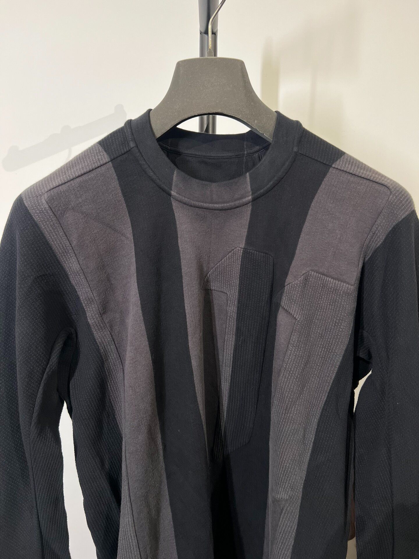 Boris Bidjan Saberi CR1 Striped Sweatshirt — detail
