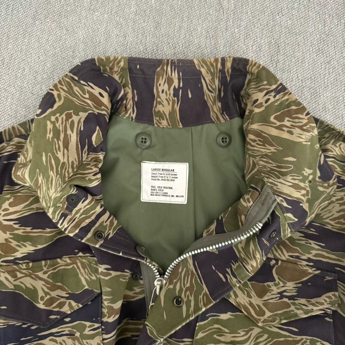 The Real Mccoys Tiger Stripe M65 Jacket — detail