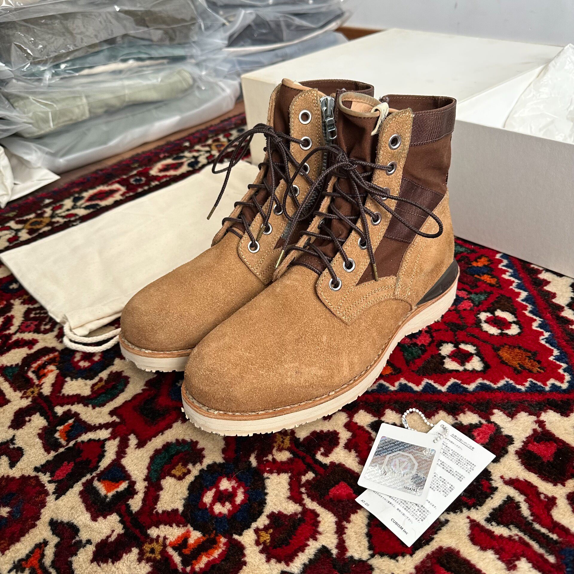 VISVIM 18SS SPOT 7-HOLE Boots — front