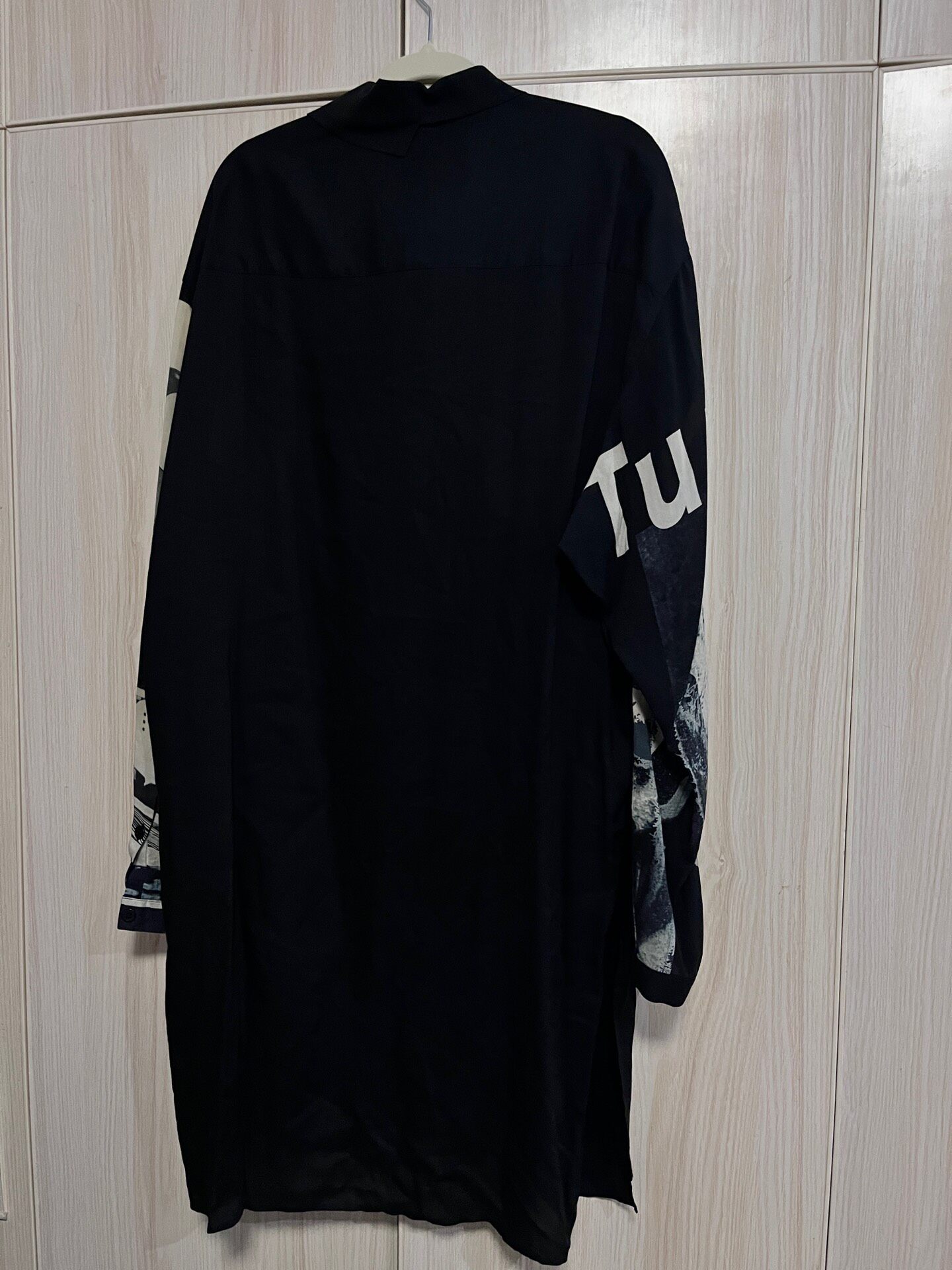 Yohji Yamamoto 18AW Portrait Graphic Shirt — detail