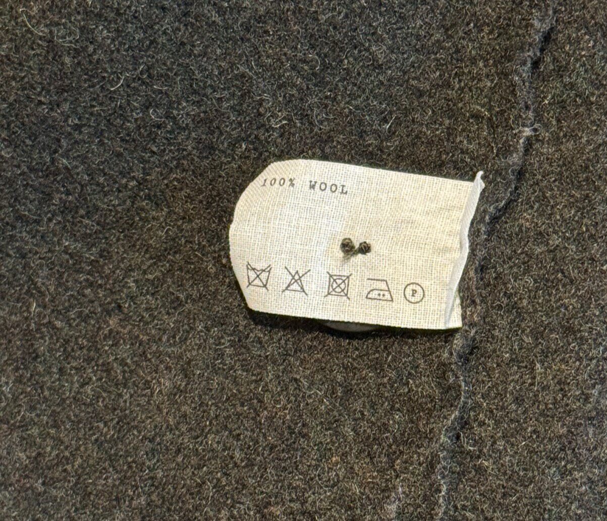 Toogood Wool Photographer Jacket — label