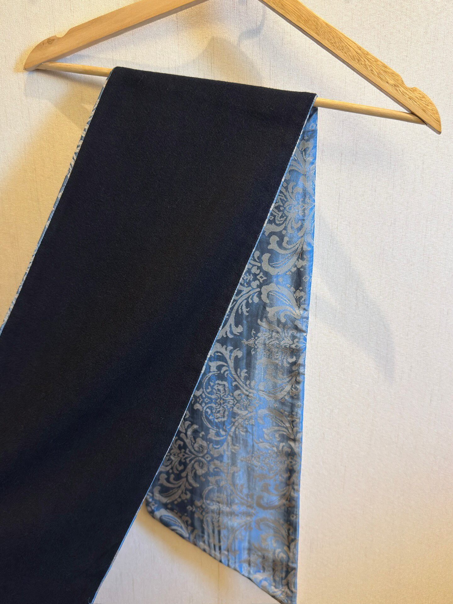 Geoffrey B Small Reversible Paisley Scarf