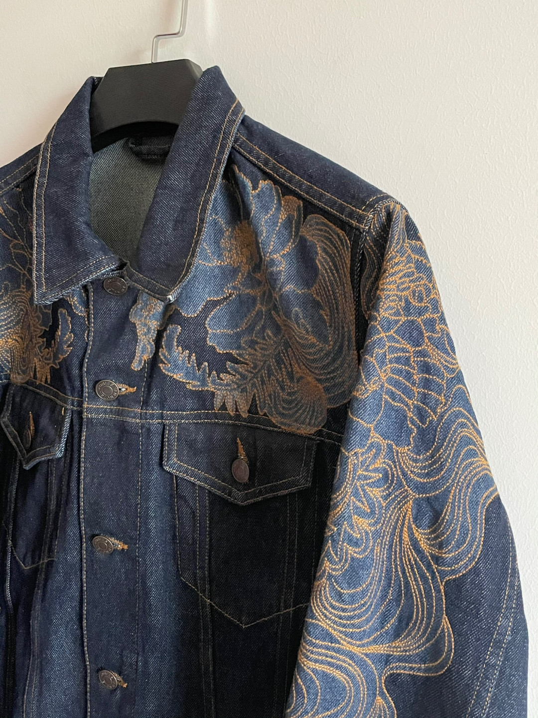 Dries Van Noten SS18 Floral Embroidered Denim Jacket — label