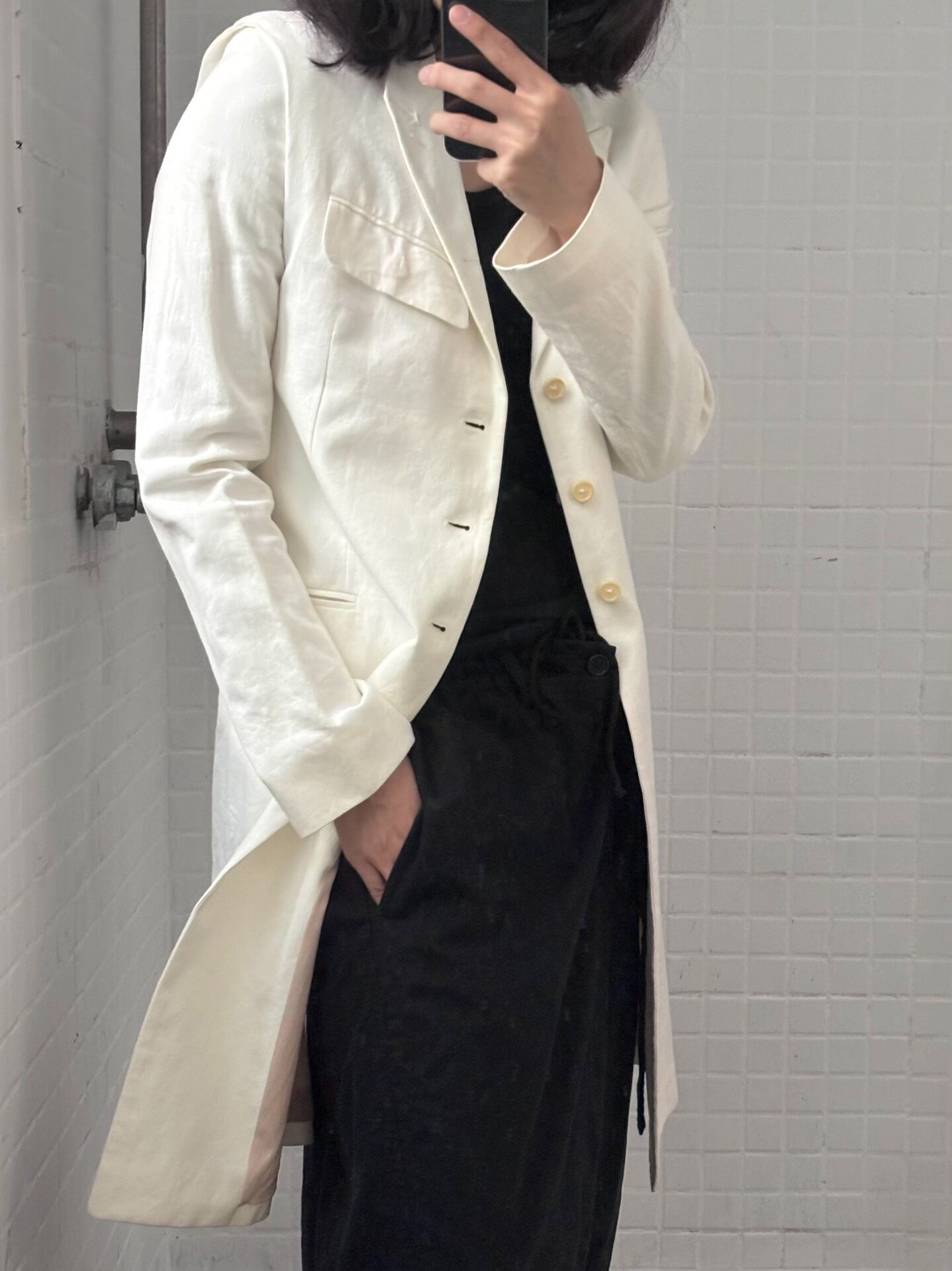 Ann Demeulemeester 2015 White Trench — front