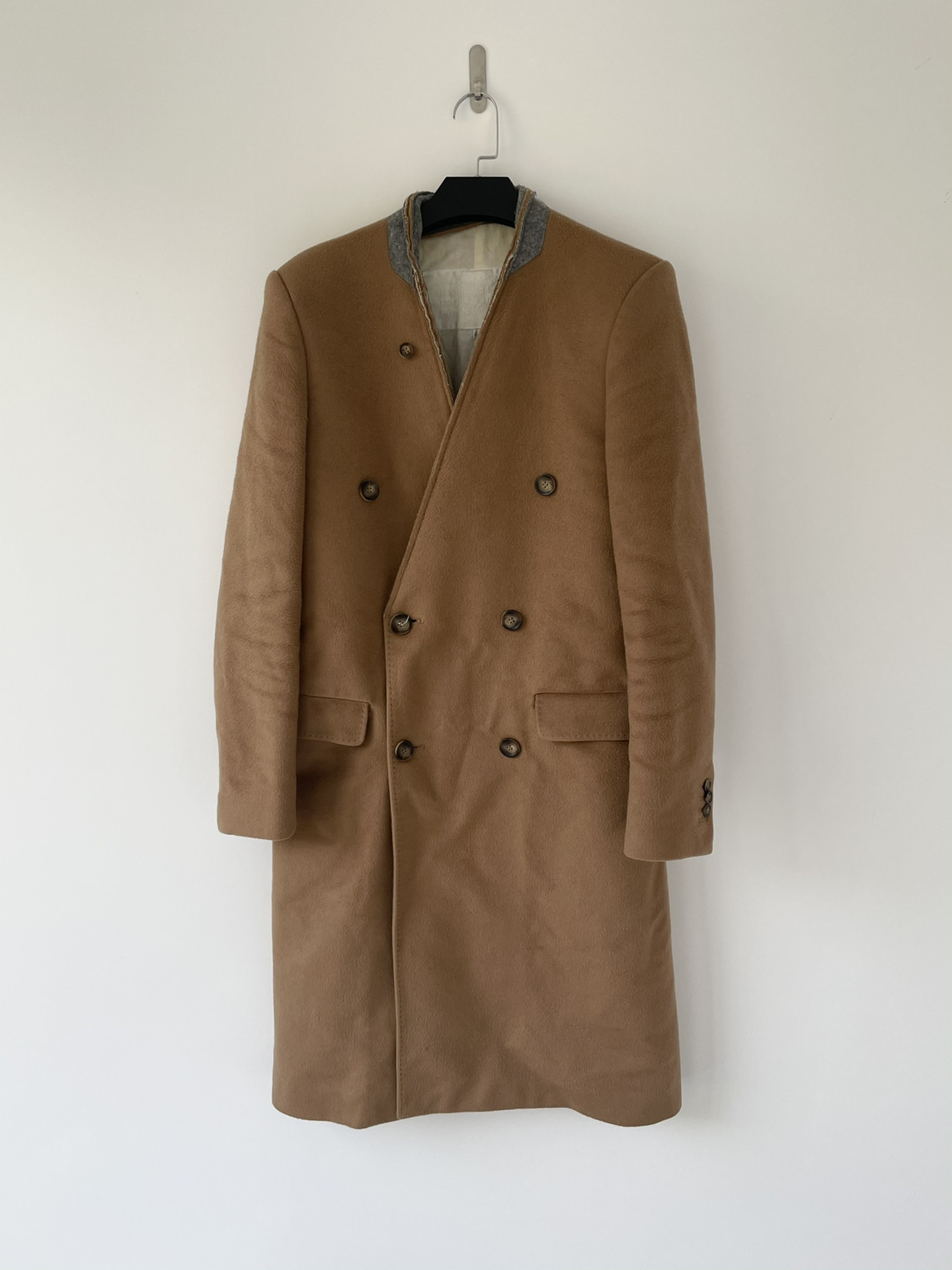 Maison Margiela x H&M Reversible Collarless Coat — detail
