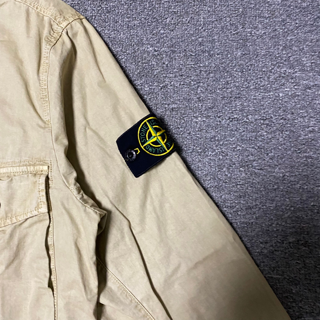 Stone Island Single Pocket Zip-Up Jacket — detail