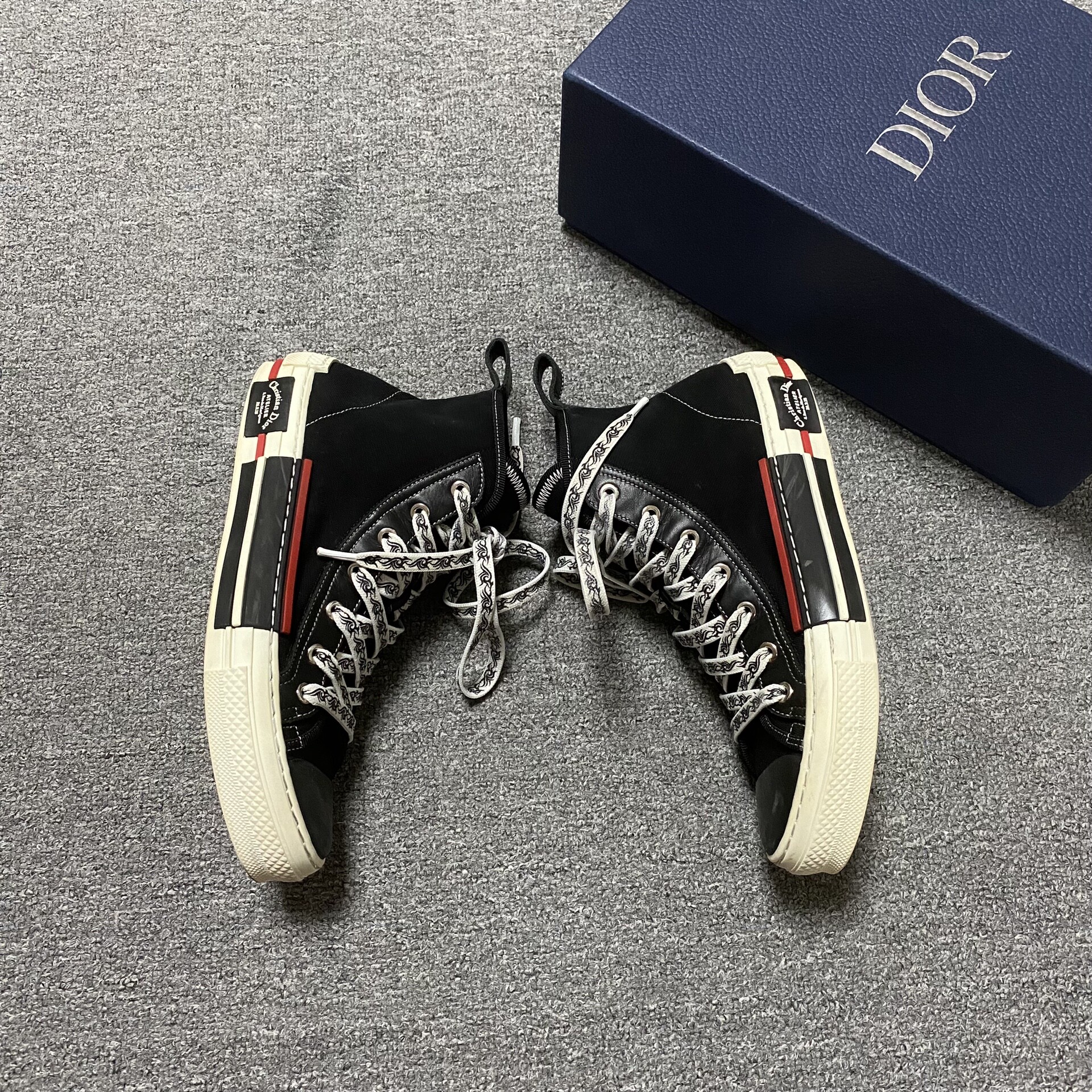 Dior B23 High-Top Canvas Sneakers — detail
