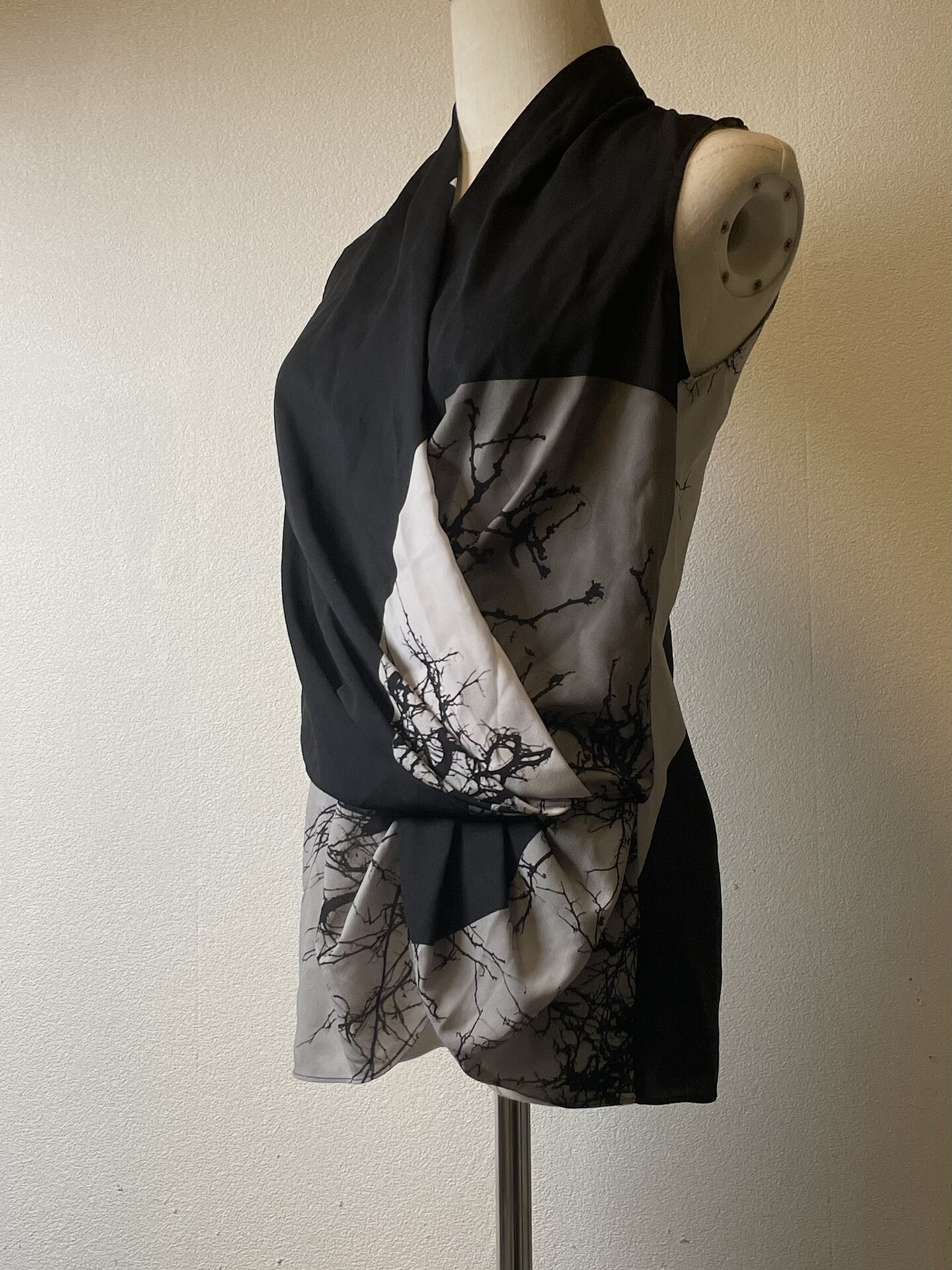 Helmut Lang F/W12 Strapless Wrap Top — detail