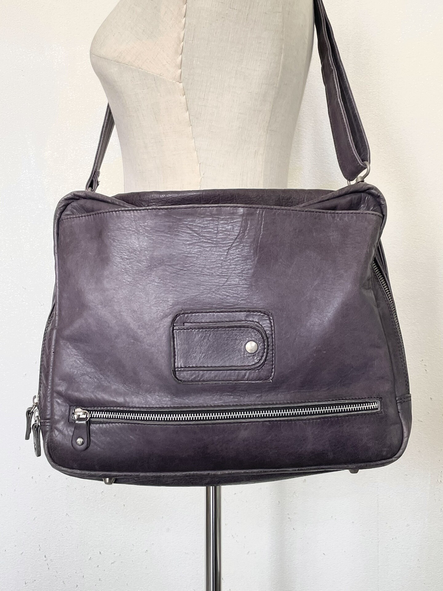 Maison Martin Margiela S/S07 Purple Messenger Bag — label