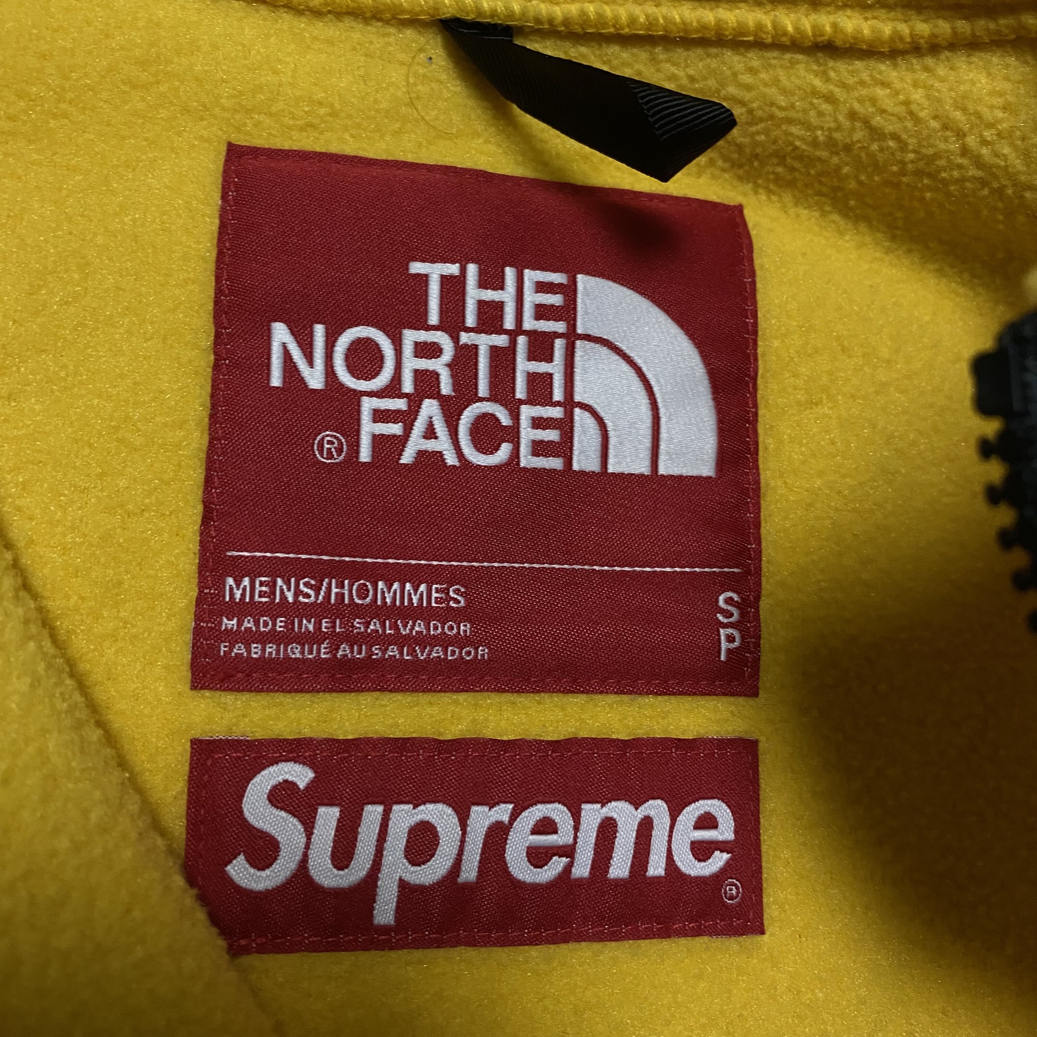 Supreme TNF 19SS Fleece Jacket — label