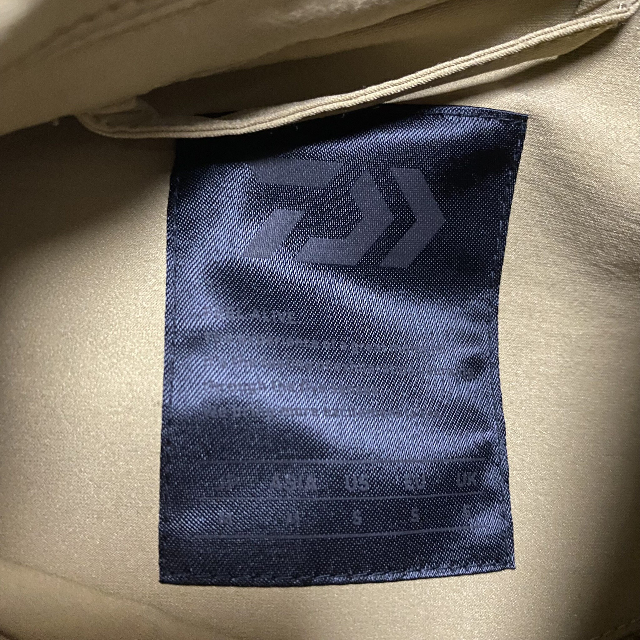 DAIWA PIER39 22SS Blazer Jacket — label