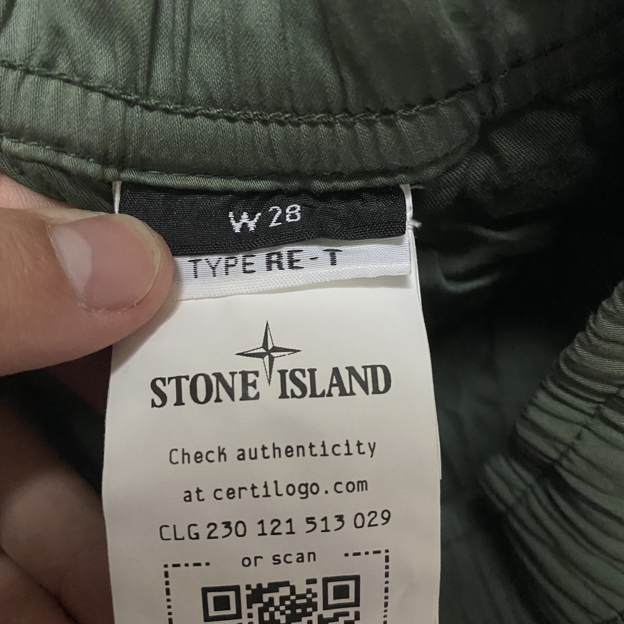 Stone Island 22FW Cargo Jogger Pants — label