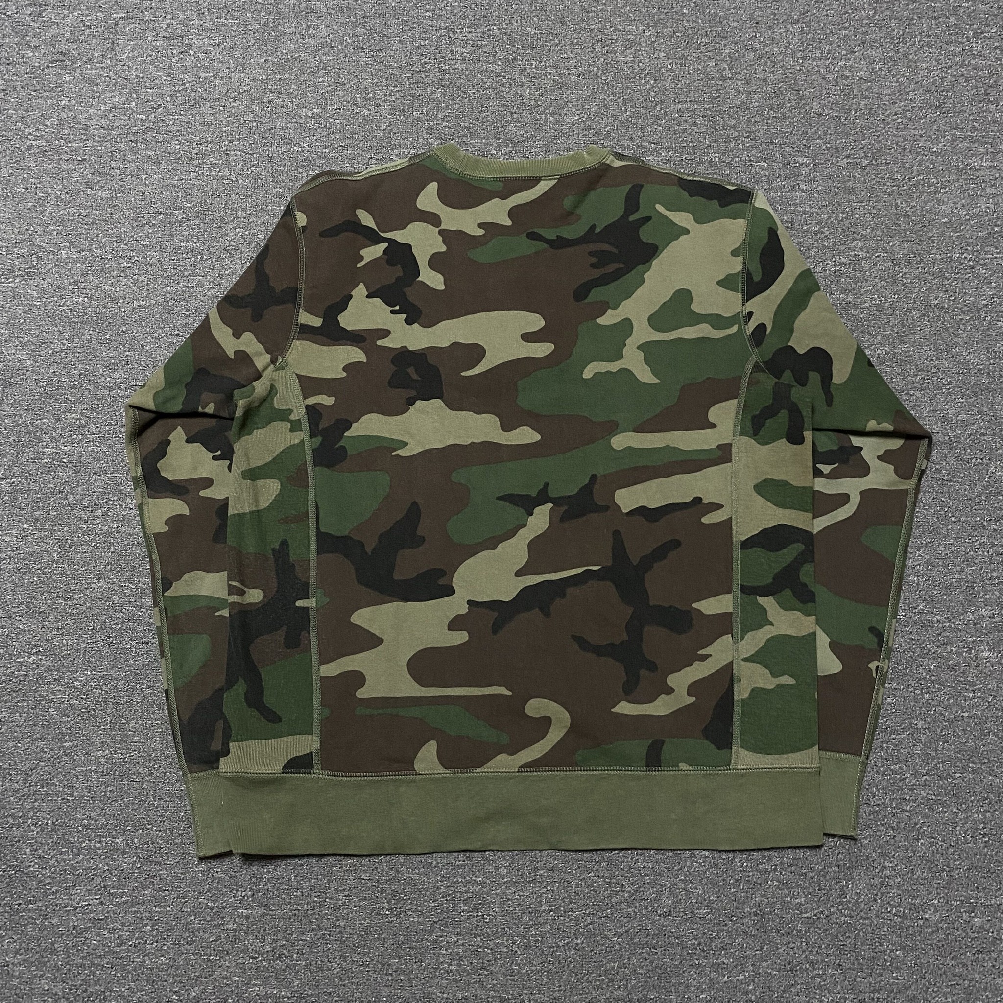Supreme 18FW Camo Bogo Crewneck Sweatshirt — front