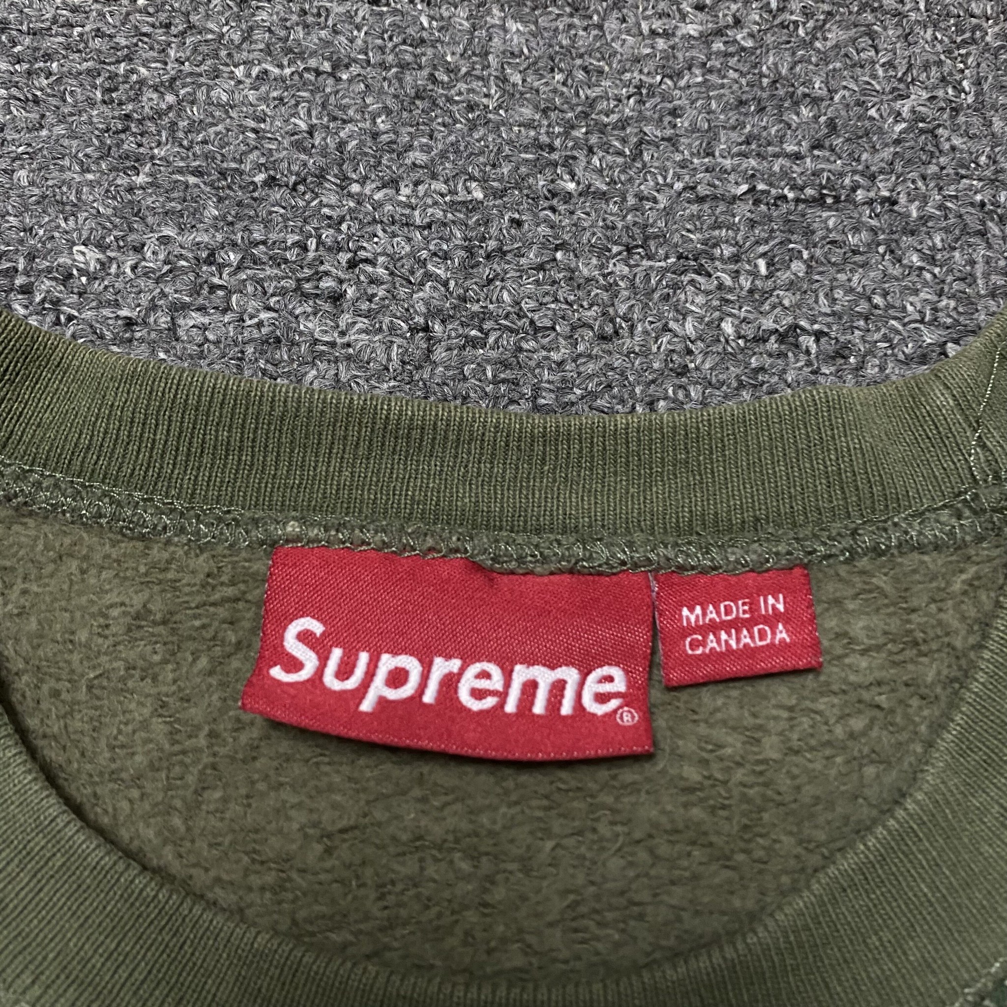 Supreme 18FW Camo Bogo Crewneck Sweatshirt — back