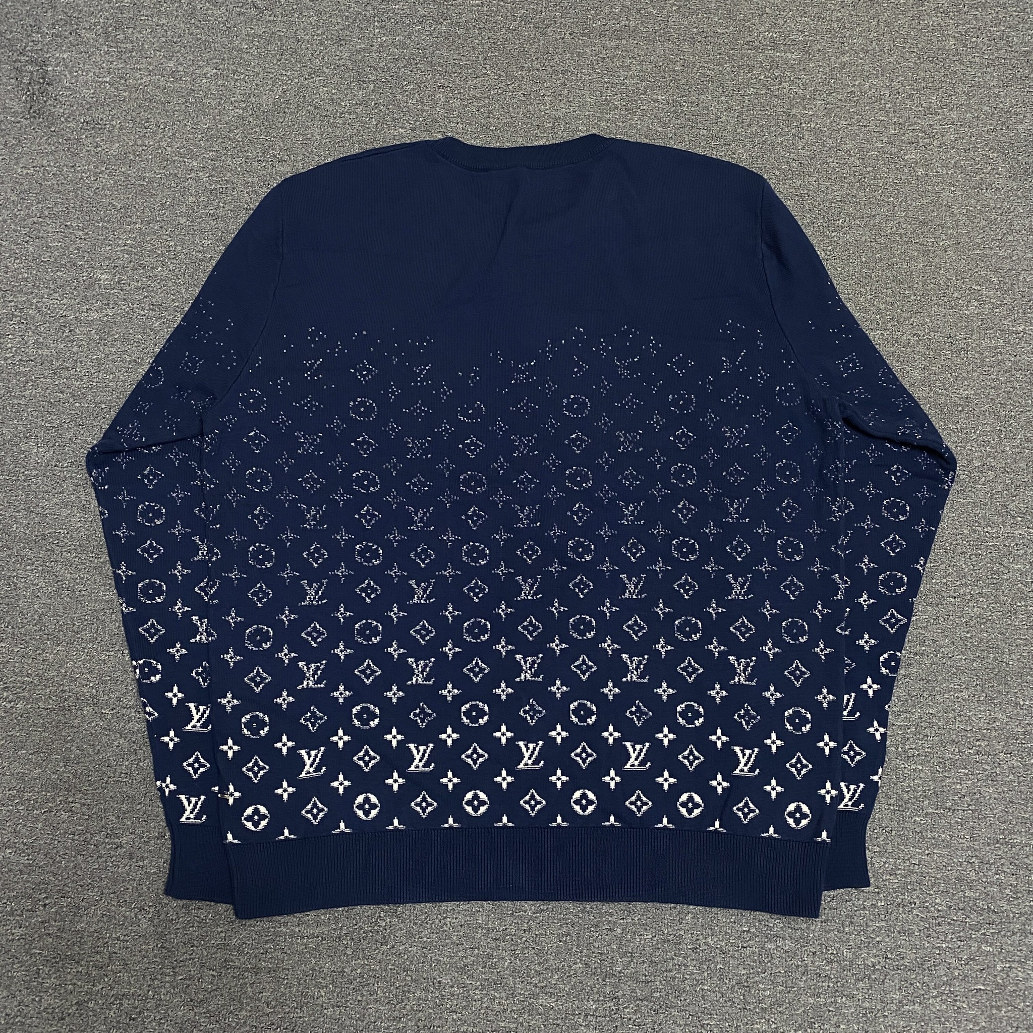 Louis Vuitton Gradient Monogram Sweatshirt — detail