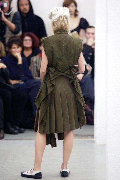 Comme des Garcons 2002 Runway Skirt — back