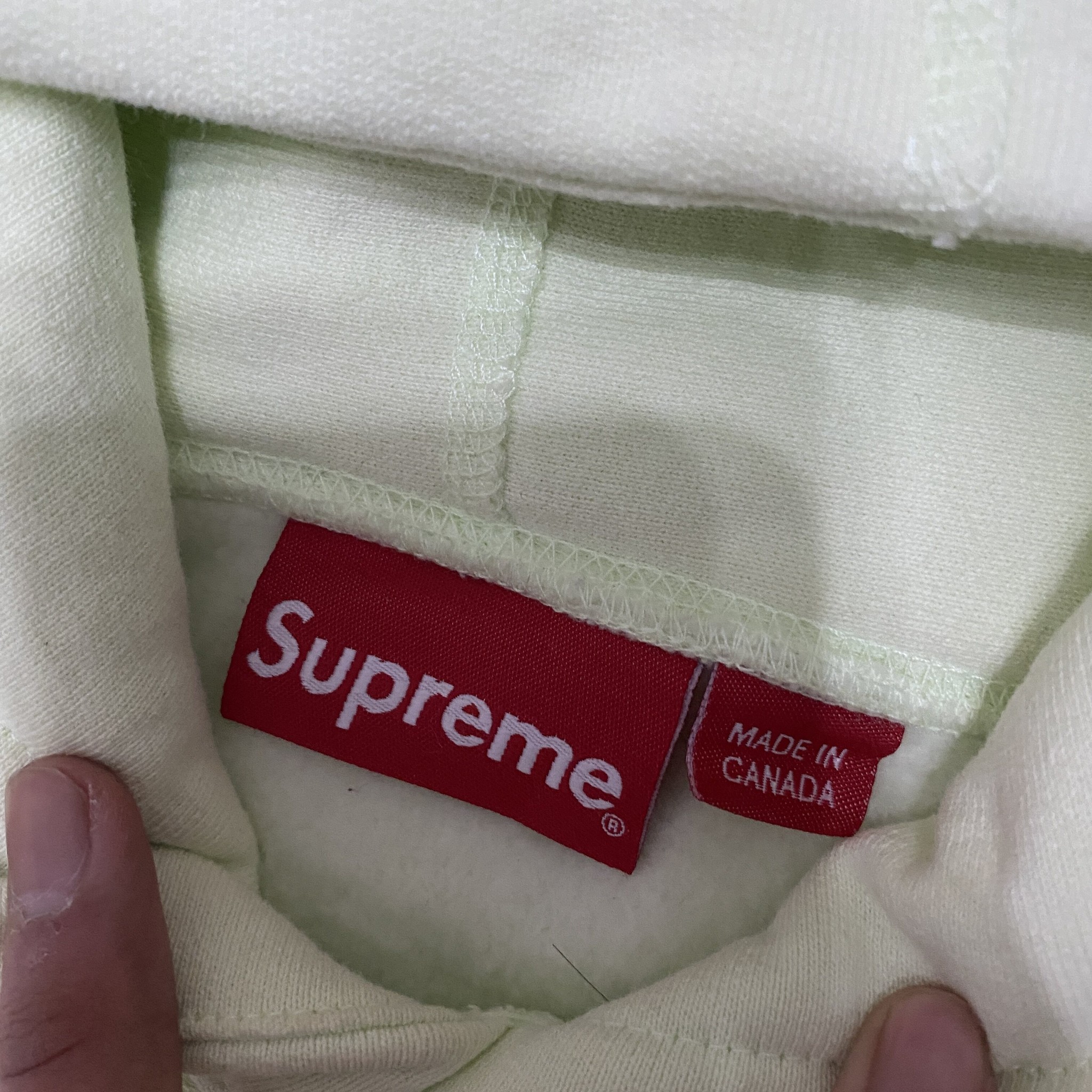 Supreme 17FW BOGO Lime Green Hoodie — back
