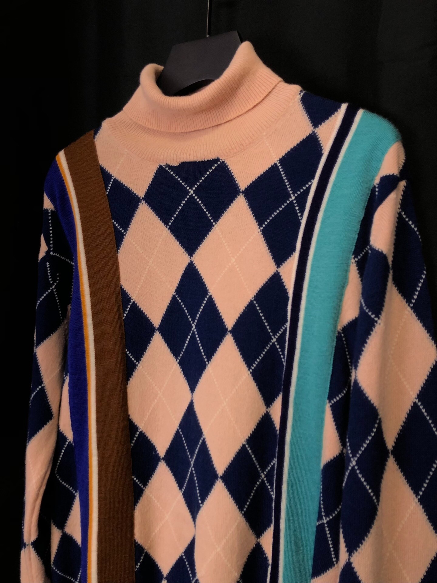Comme des Garcons 00AW Argyle Sweater — detail