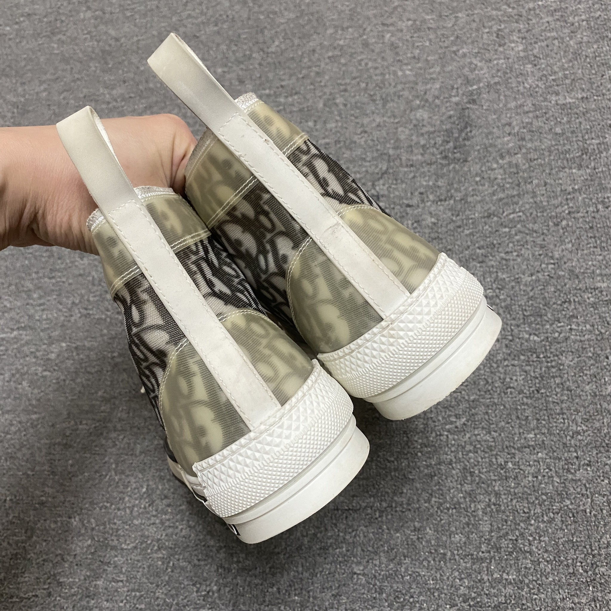 Dior B23 High Top Sneakers — label