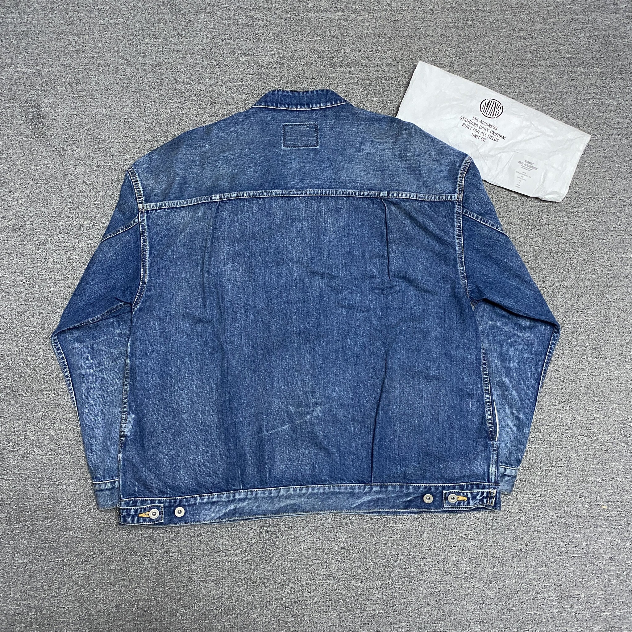MADNESS 22AW Denim Tangzhuang Jacket — detail