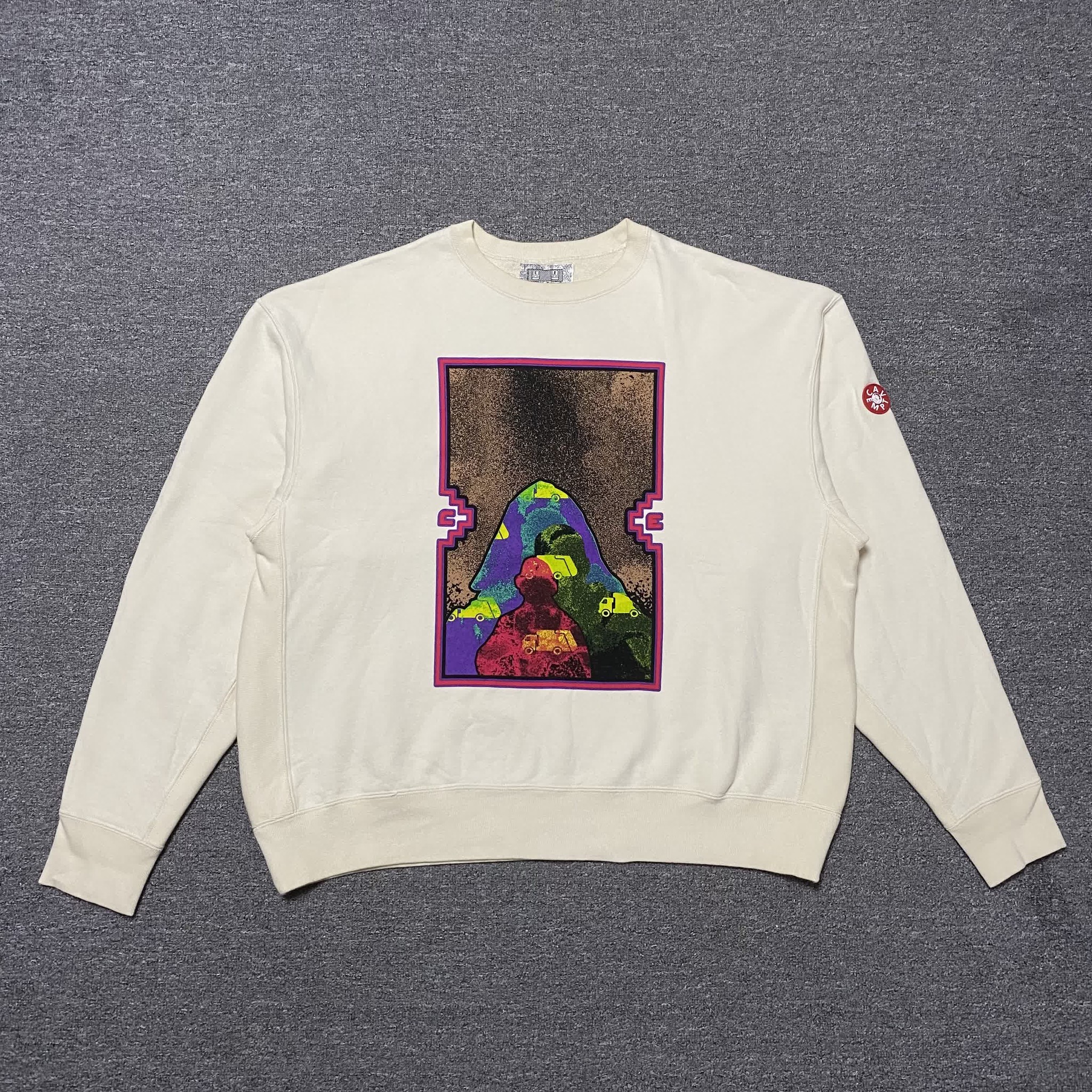 CAVEMPT 20SS Framed Graphic Crewneck