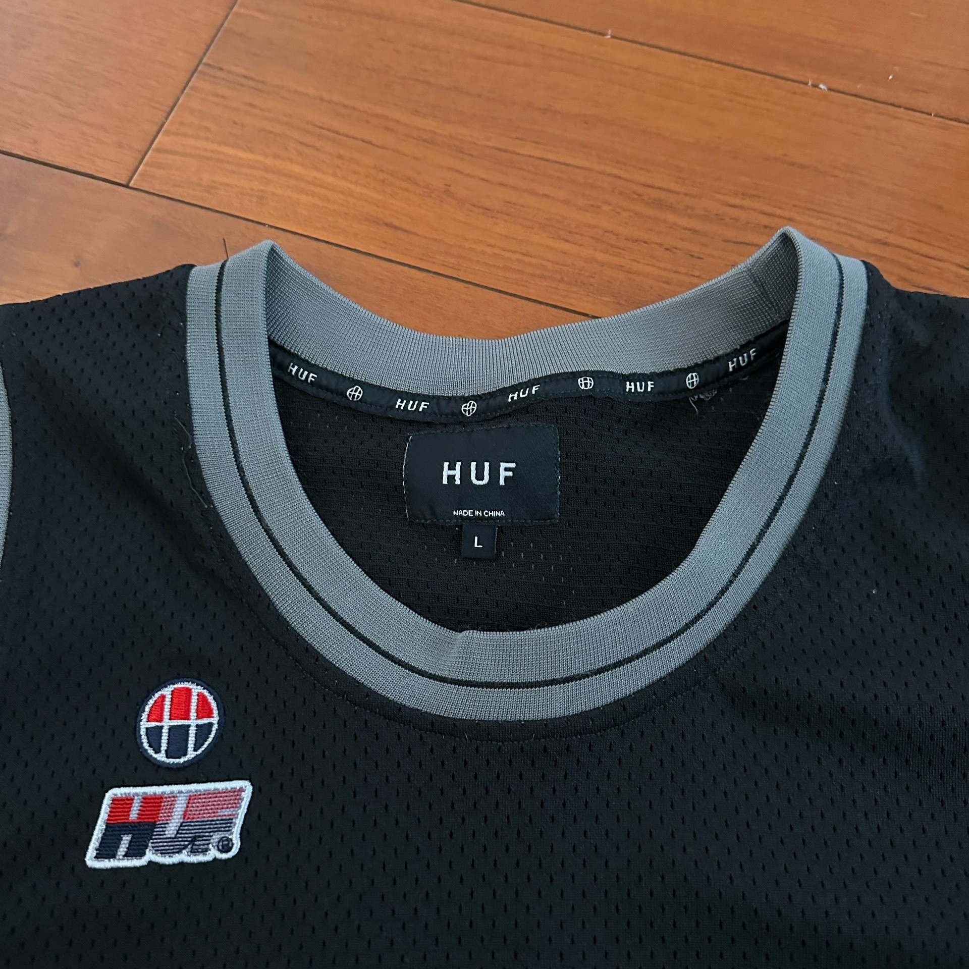 HUF Mesh Basketball Vest — label
