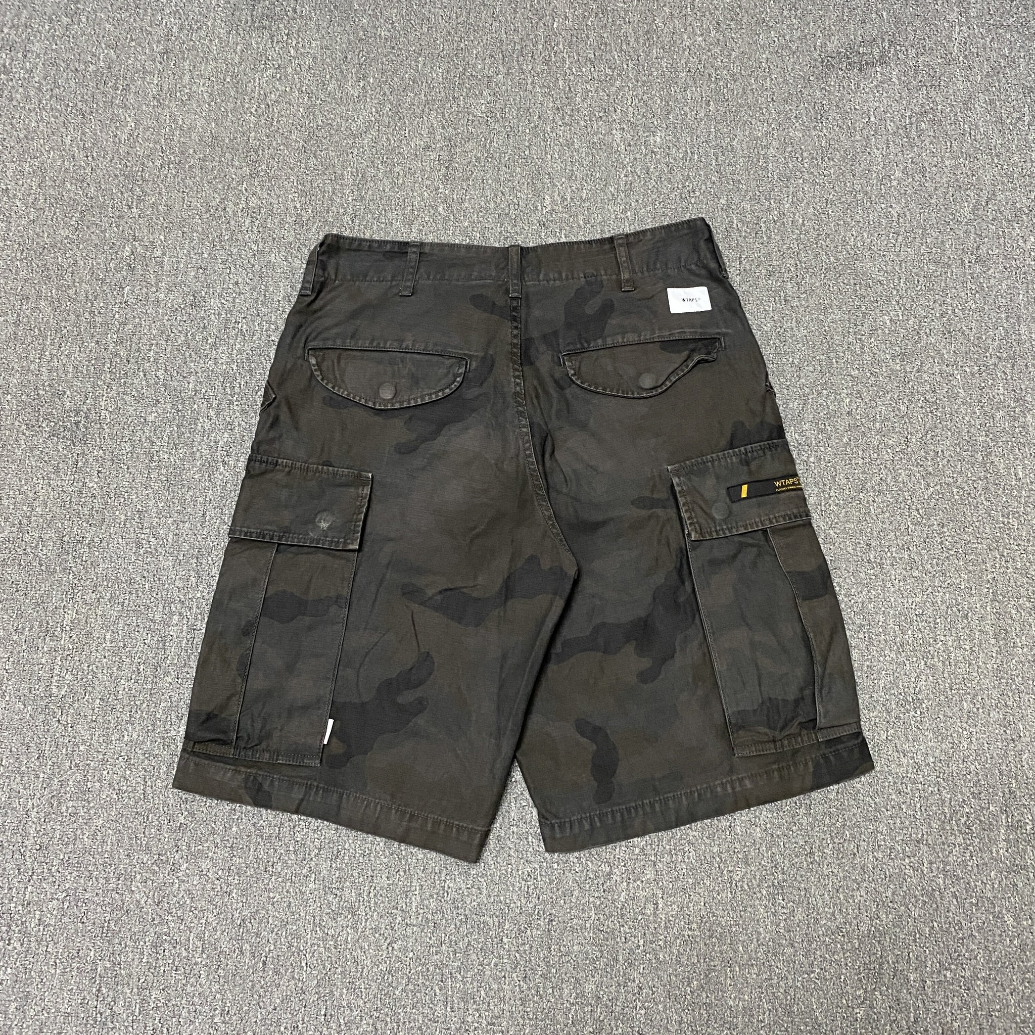 WTAPS 20SS Camo Cargo Shorts — front