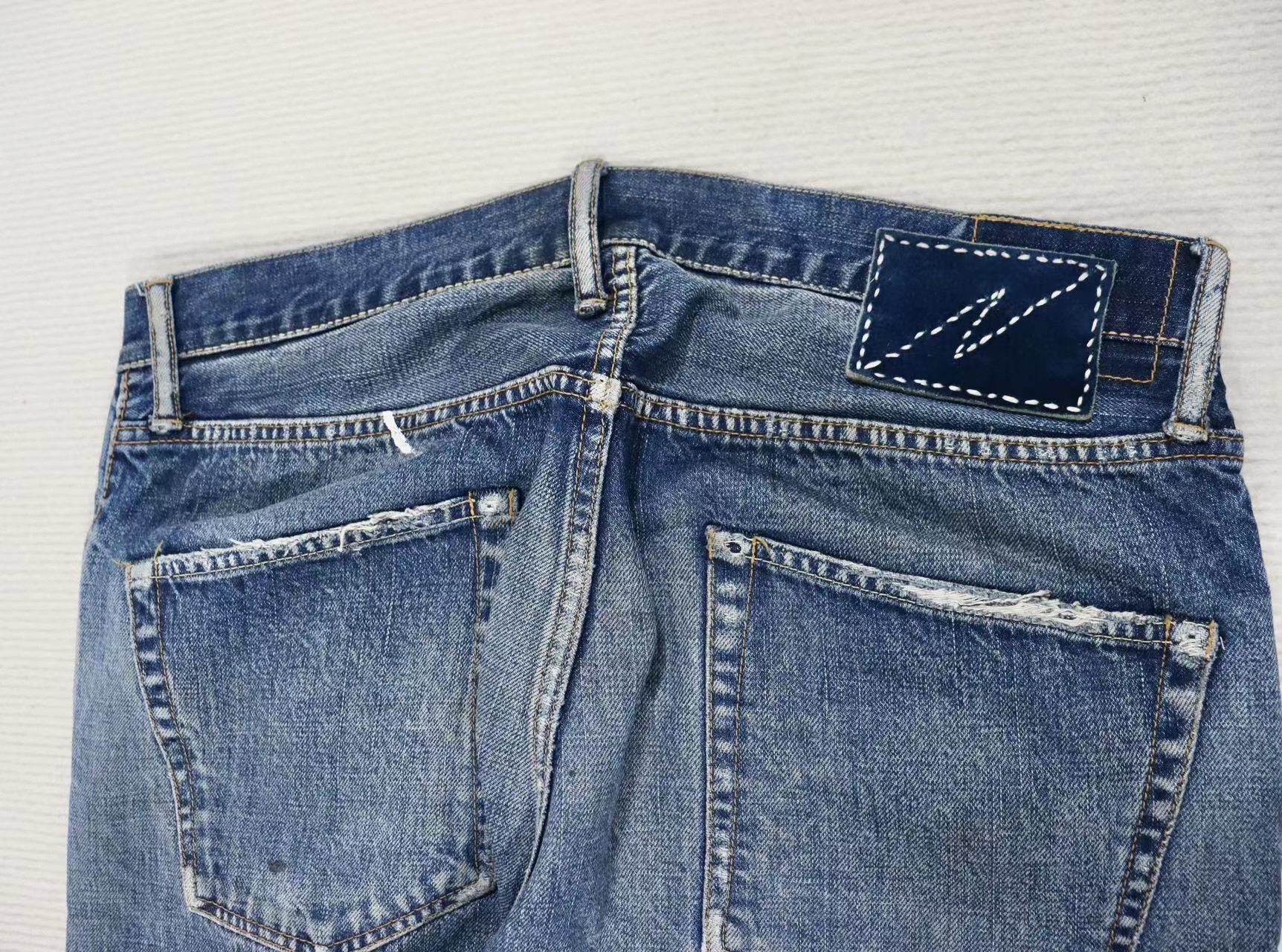 Visvim 18AW Distressed VIP Jeans — label