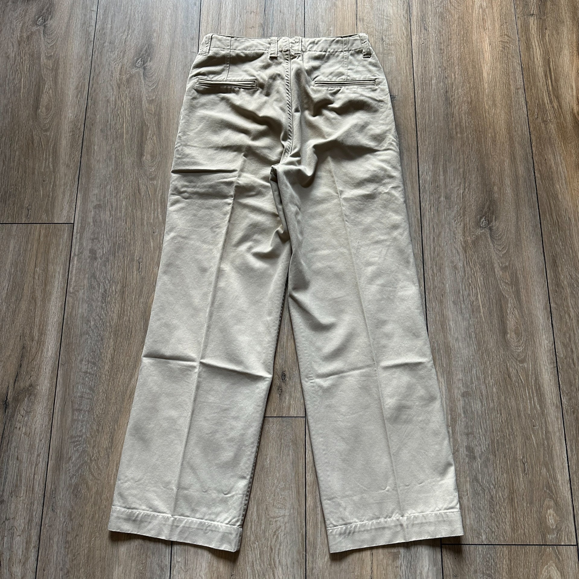 Vintage High-Waist Wide-Leg Chino Pants — detail