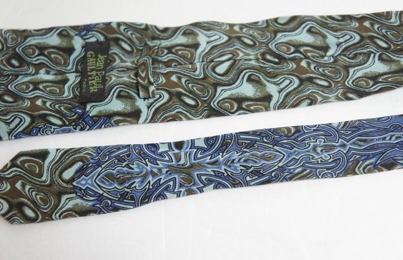 Jean Paul Gaultier Psychedelic Totem Tie — label