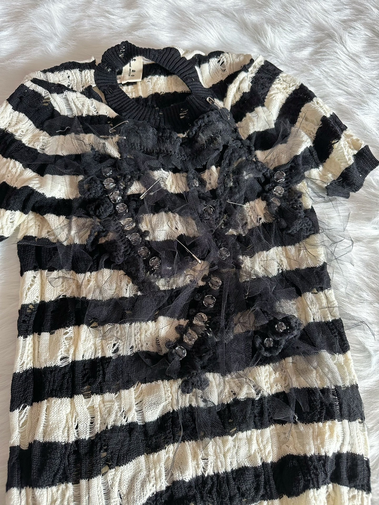Tao Comme des Garcons Knit Short-Sleeve Top — detail