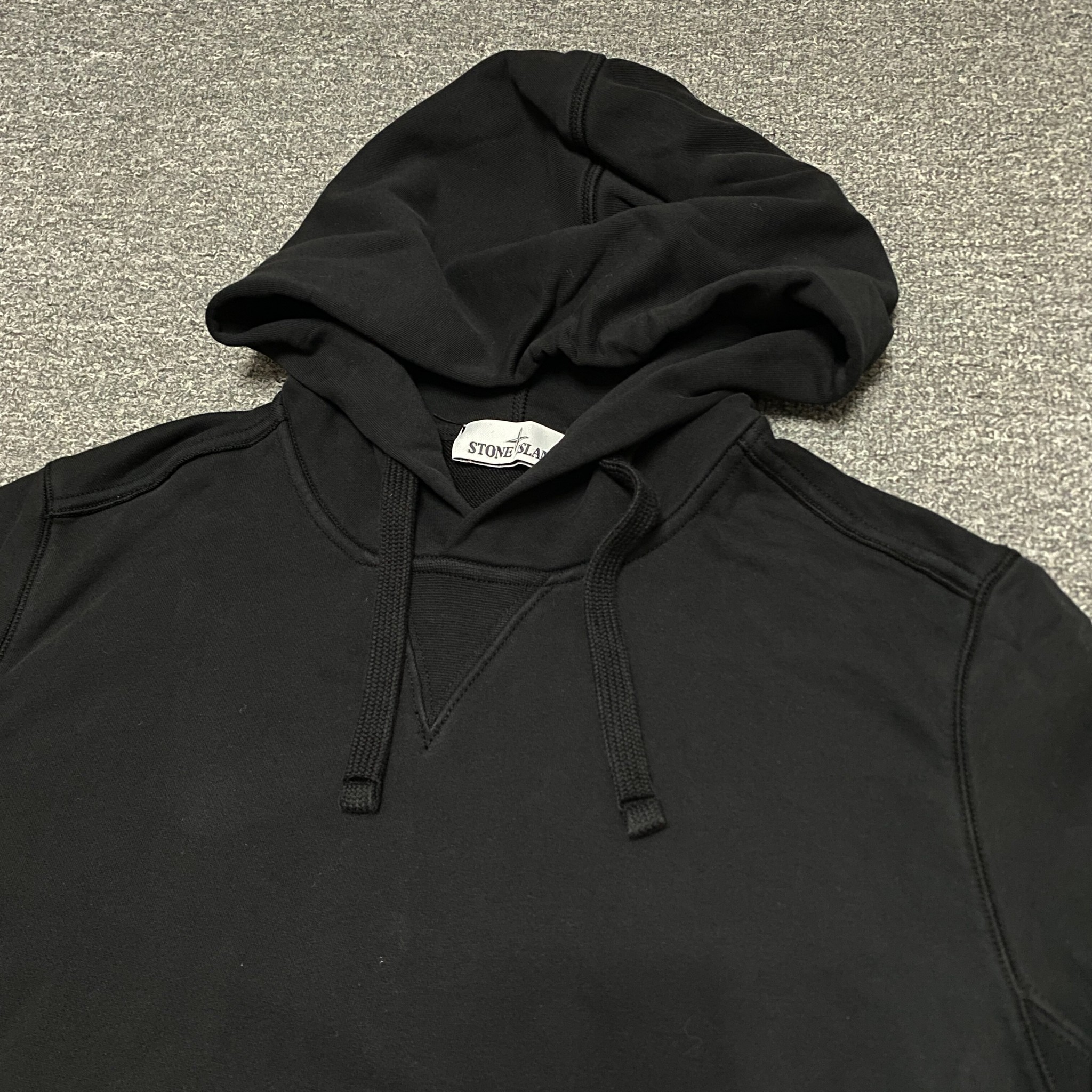 Stone Island Black Pullover Hoodie — detail