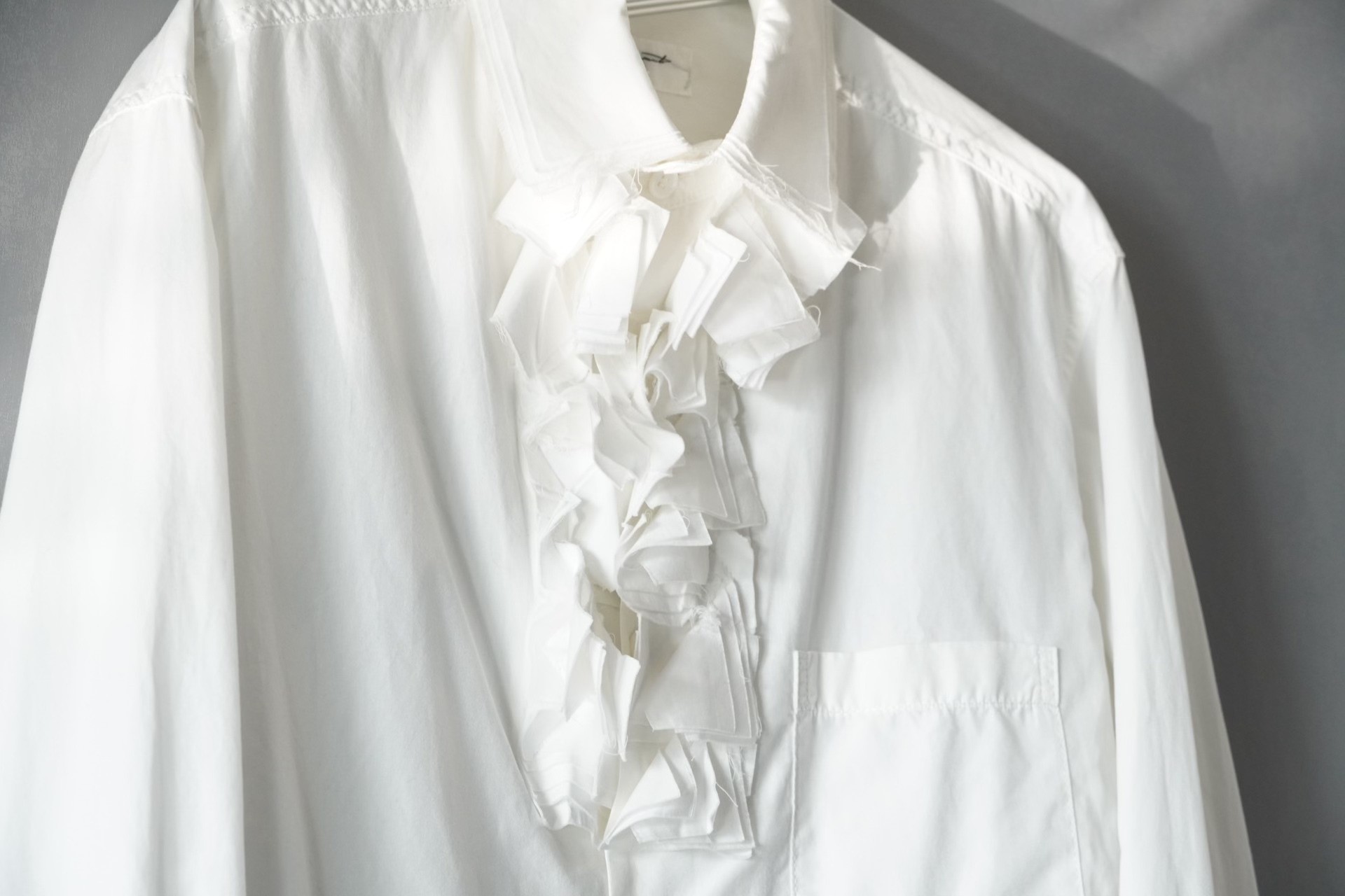 Yohji Yamamoto 15AW White Ruffled Shirts — label