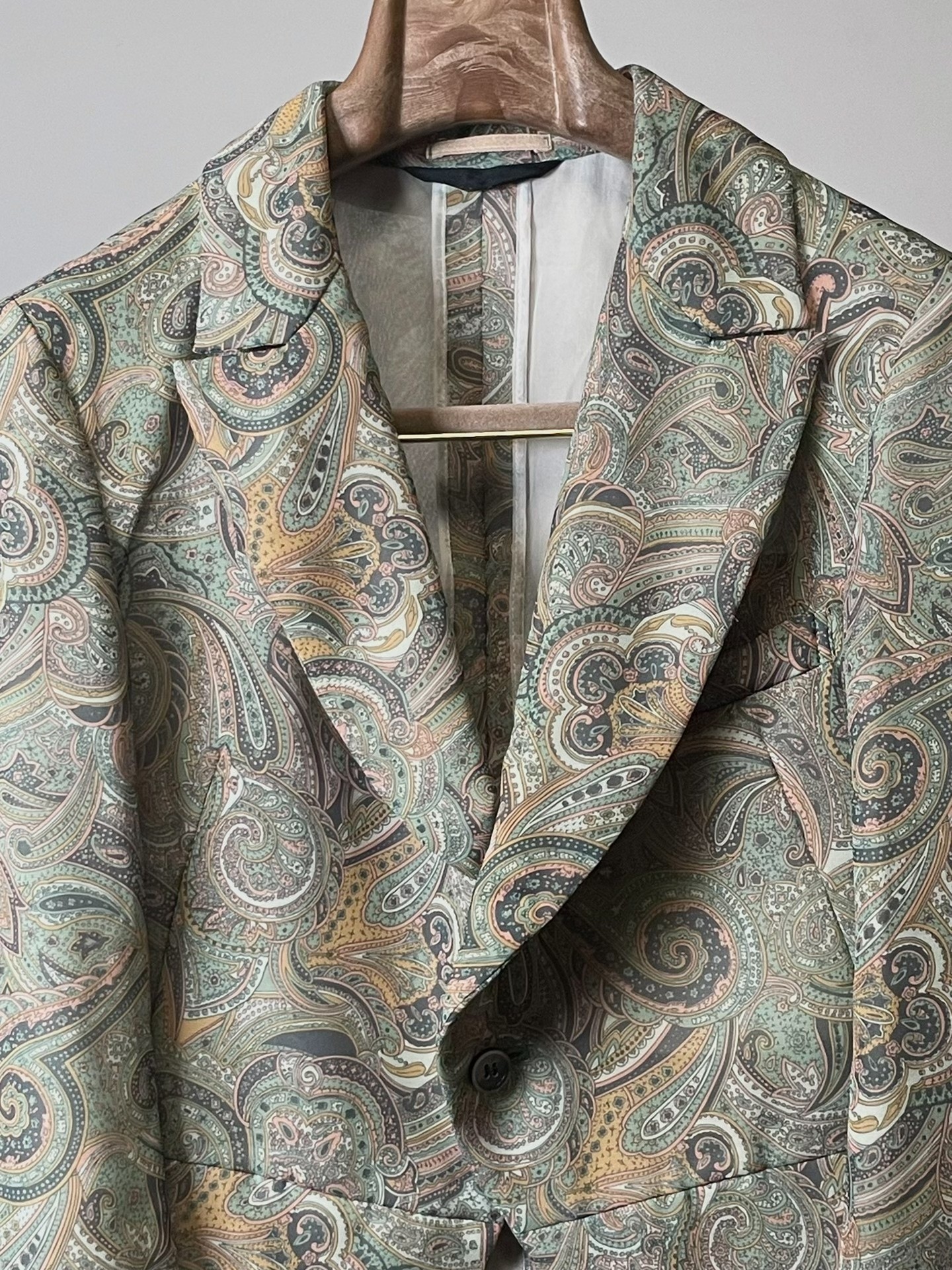 Comme Des Garcons 1995 Paisley Tailcoat Jacket — detail