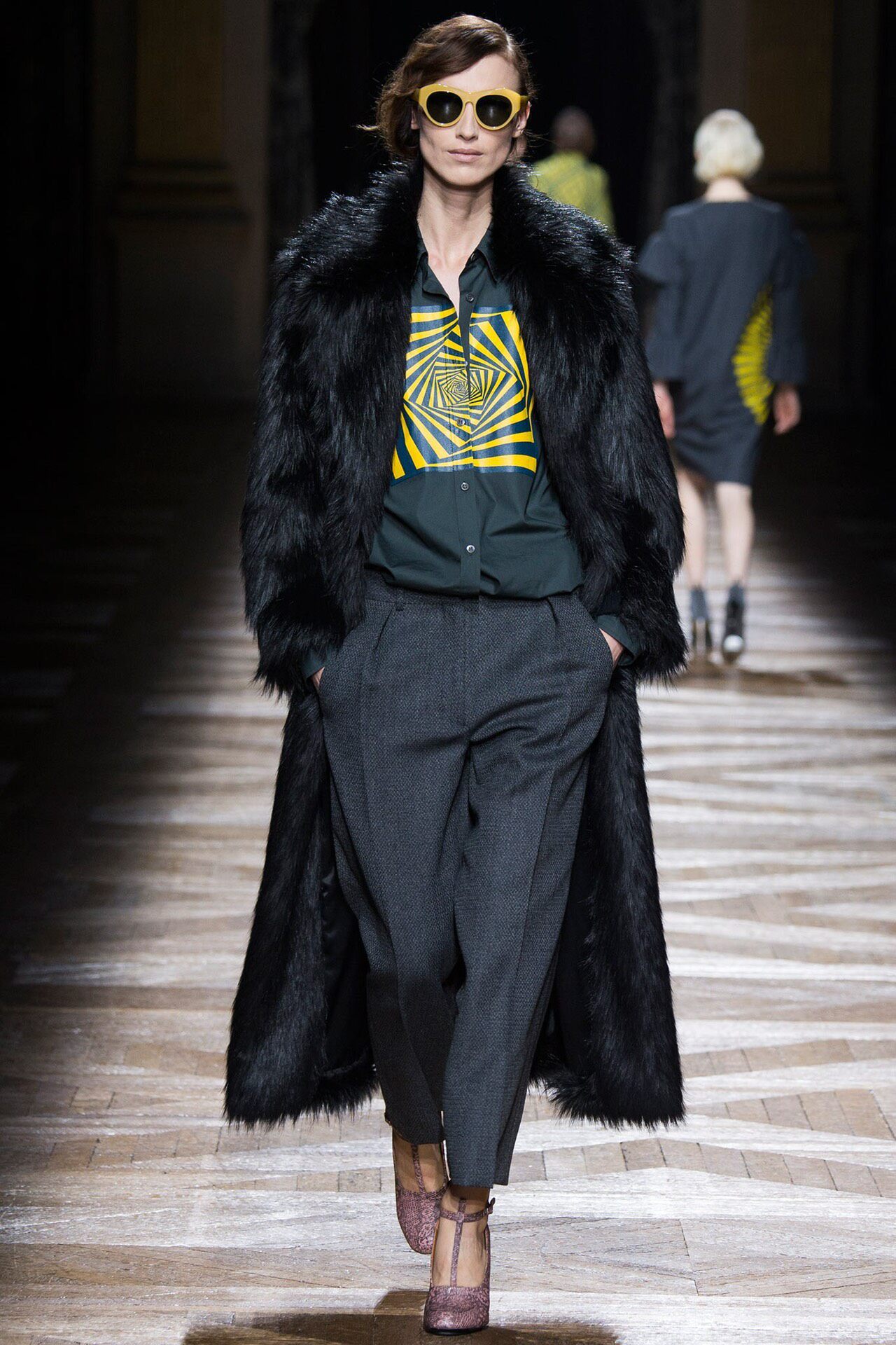 Dries Van Noten F/W14 Geometric Sleeveless Vest — label