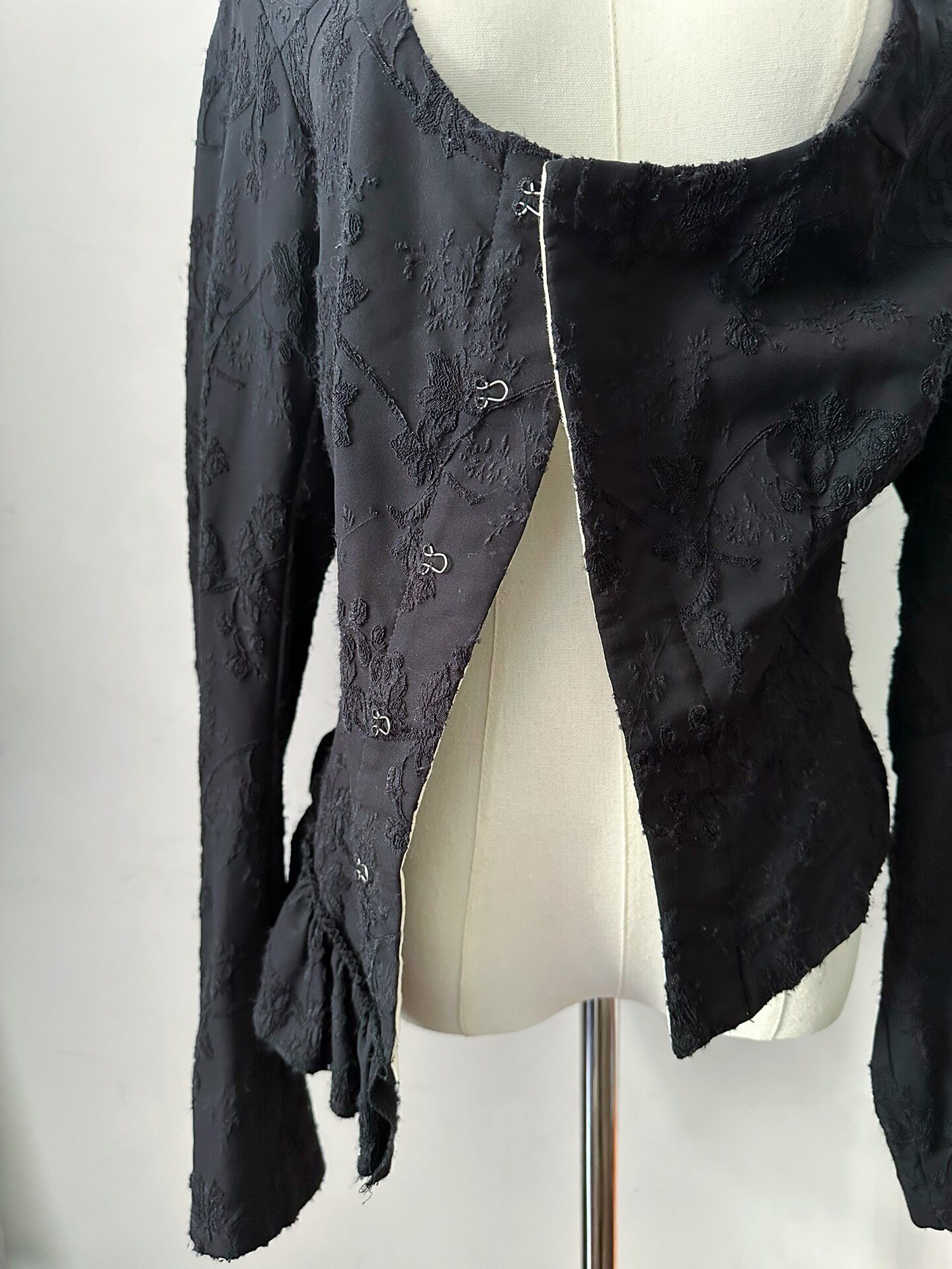 Comme des Garcons 2004 Runway Top — label