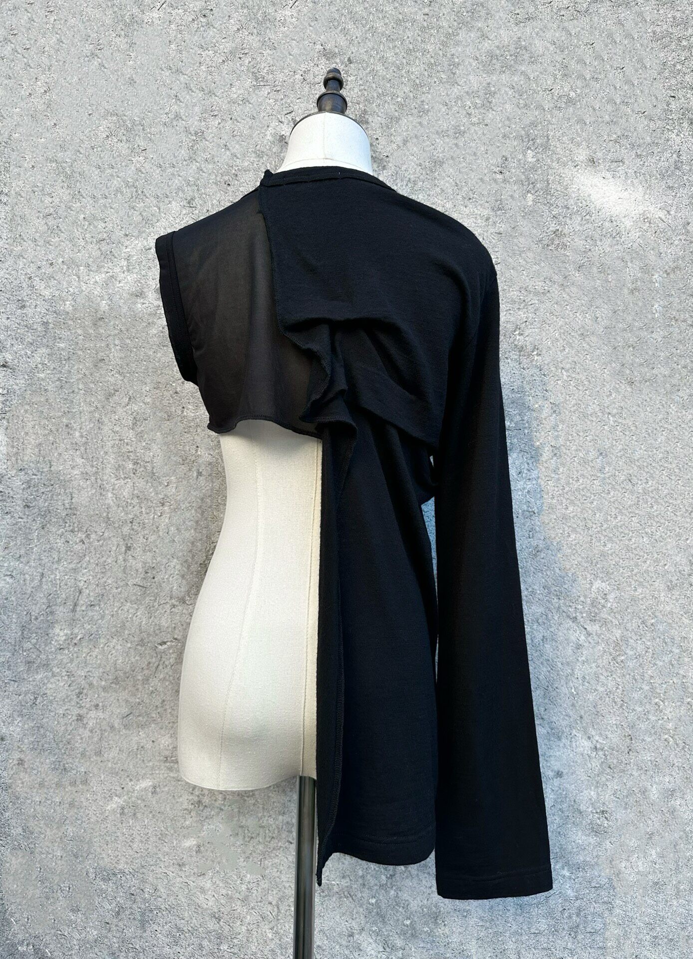 Comme des Garcons Deconstructed Knot Top — detail