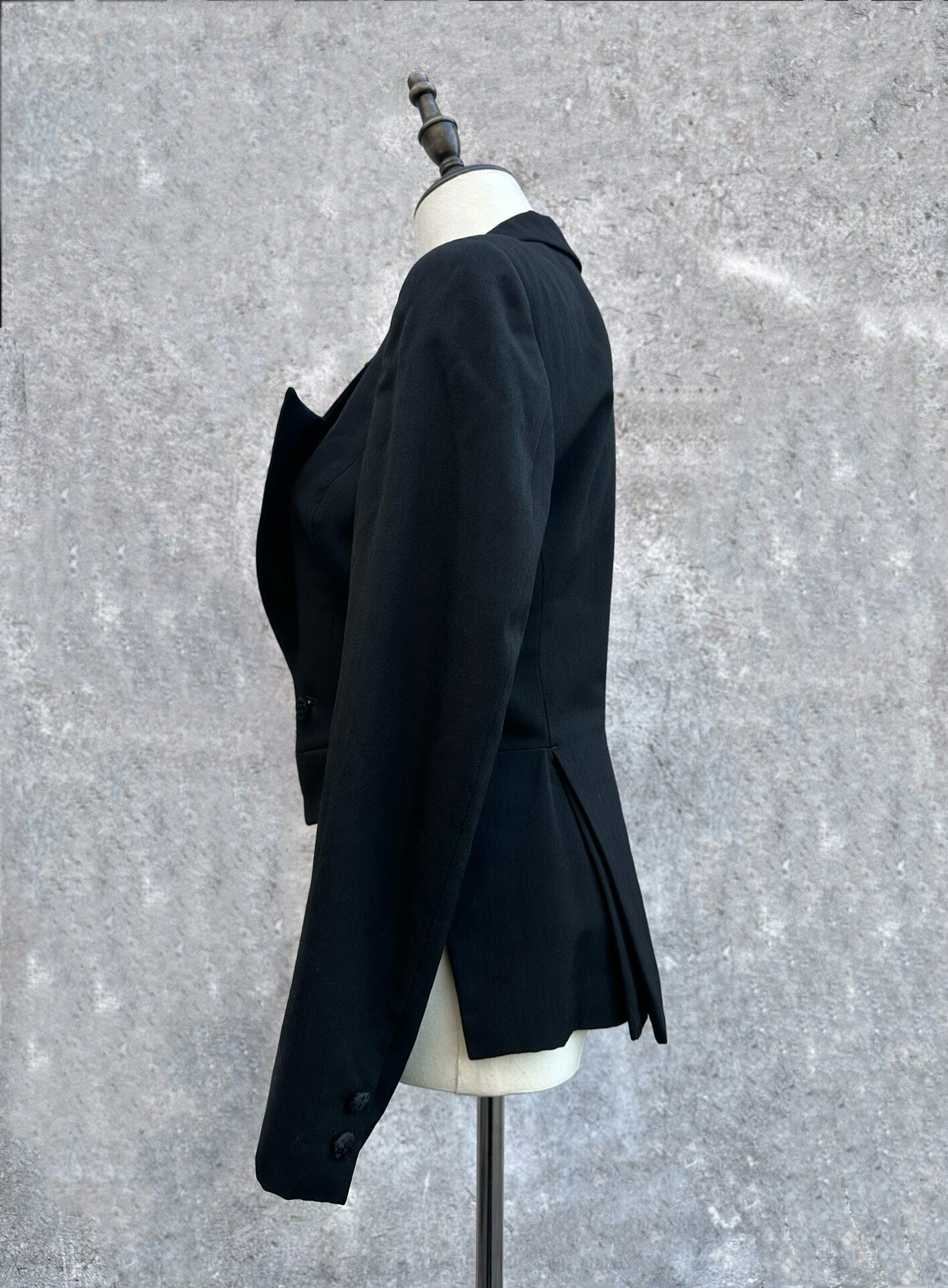 Comme des Garcons 1988 Tailored Blazer — detail