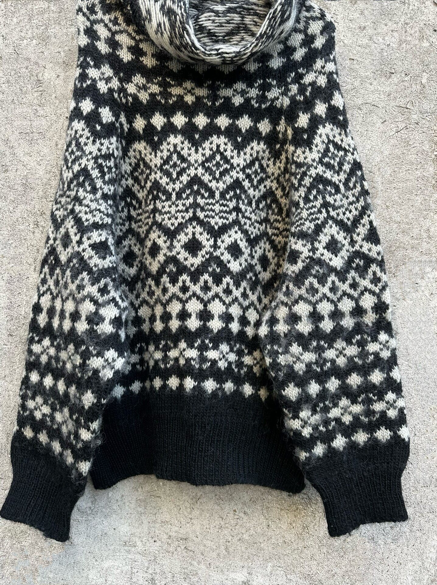 Yohji Yamamoto 11AW Geometric Wool Sweater — label