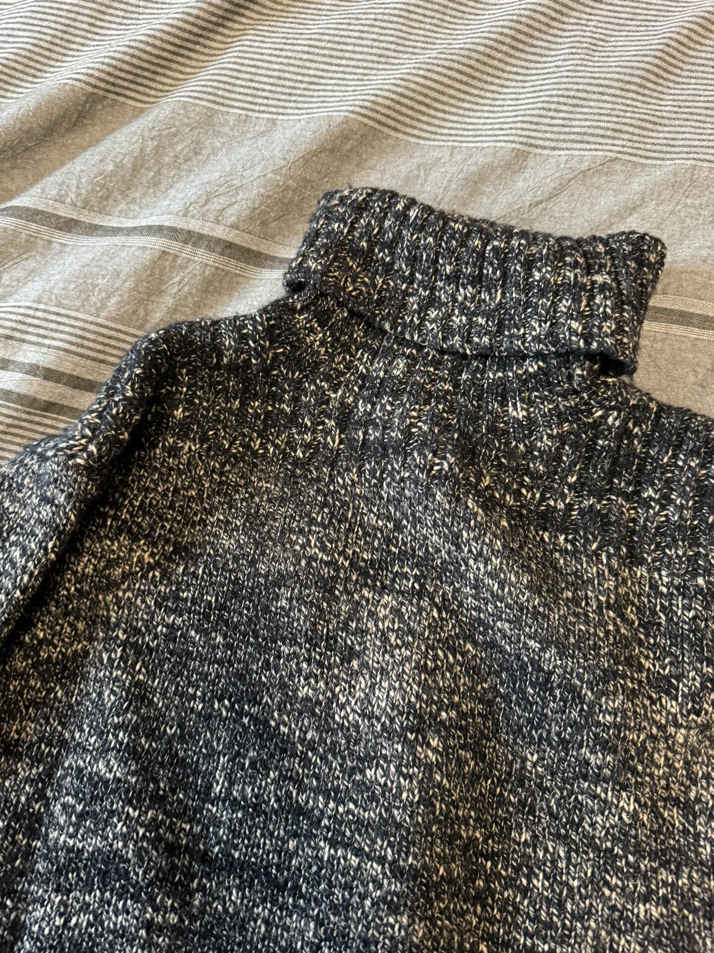 RRL Beckham Turtleneck Sweater — label