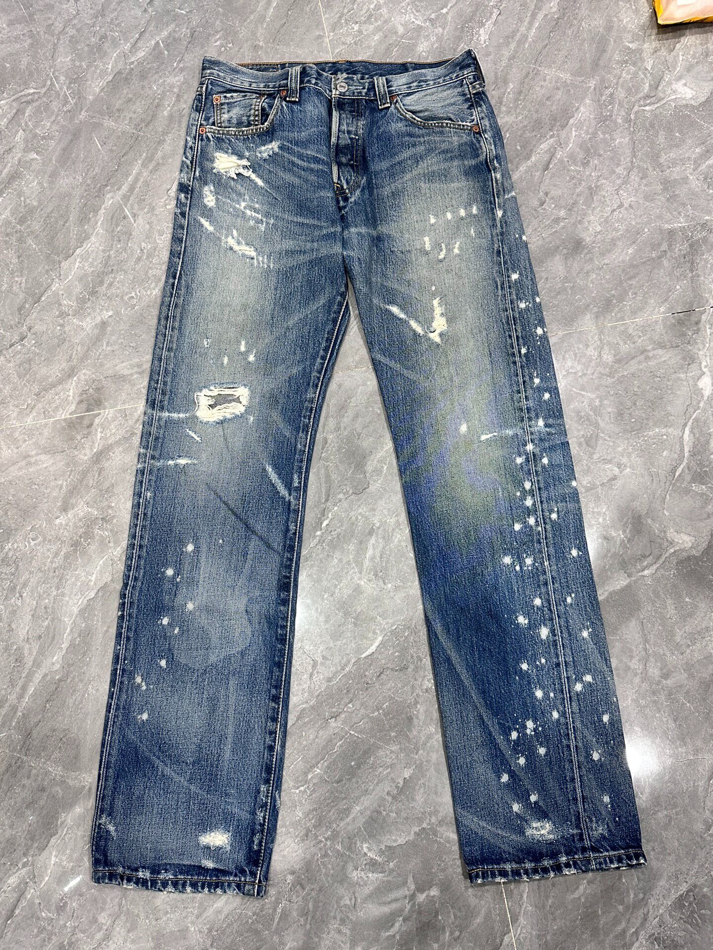 Levi's 501 Distressed Blue Jeans