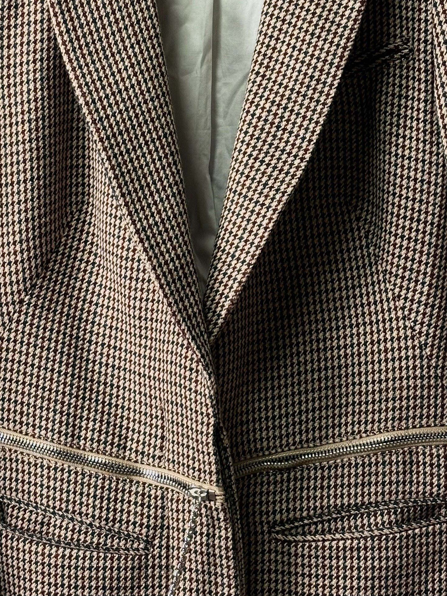 Alexander McQueen F/W12 Houndstooth Wool Zip Coat — detail