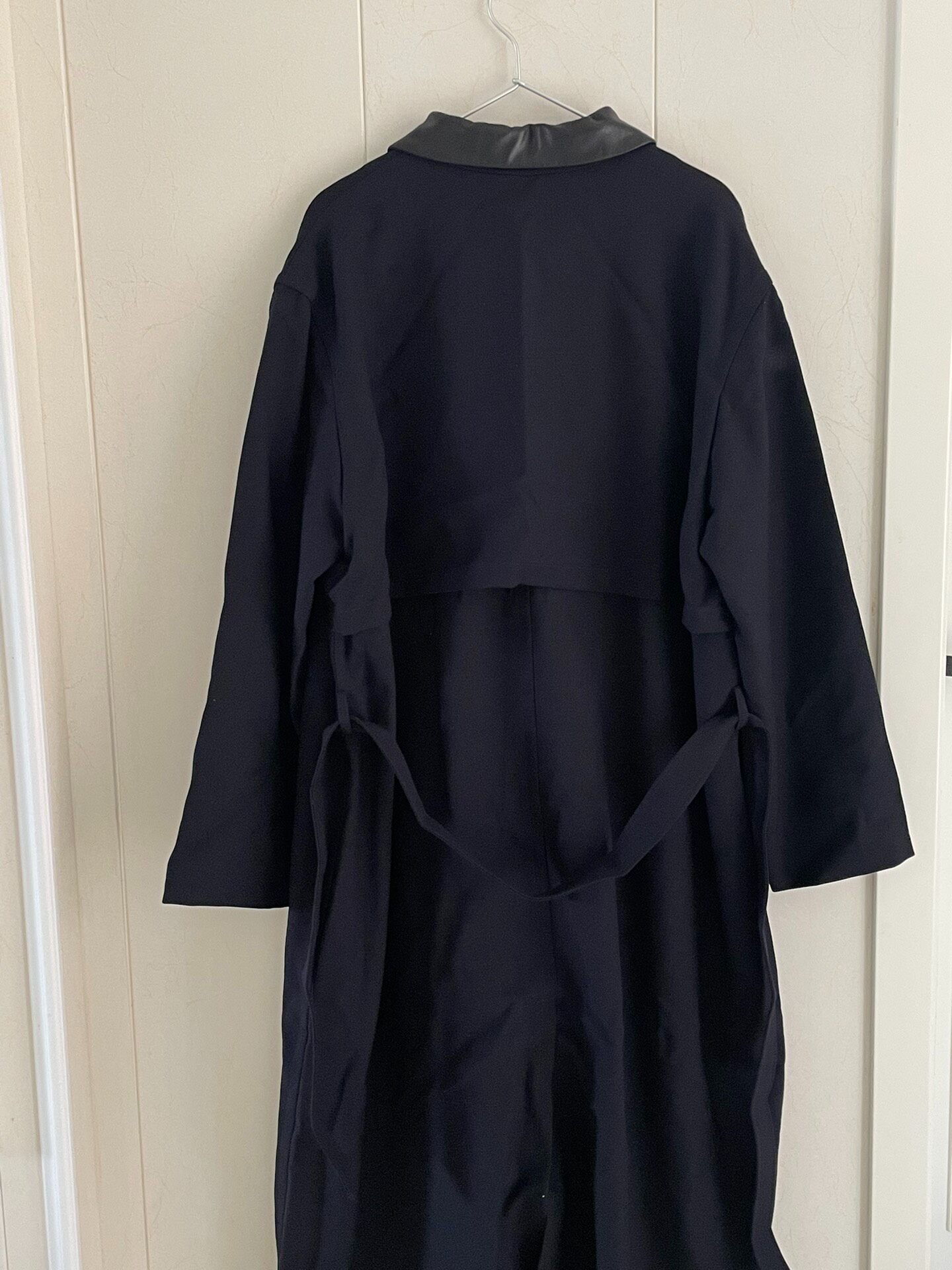 Yohji Yamamoto 91AW Leather Collar Coat — detail