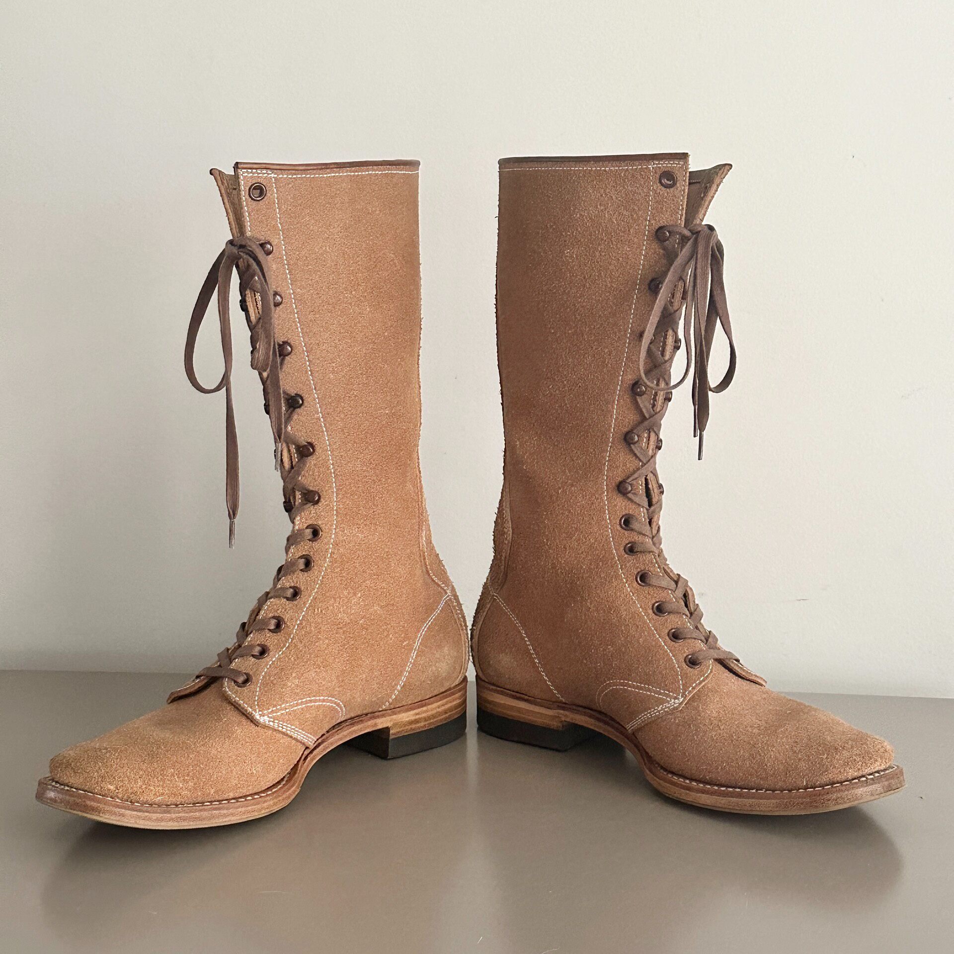 Clinch Hi-Liner Light Brown Suede Boots — label